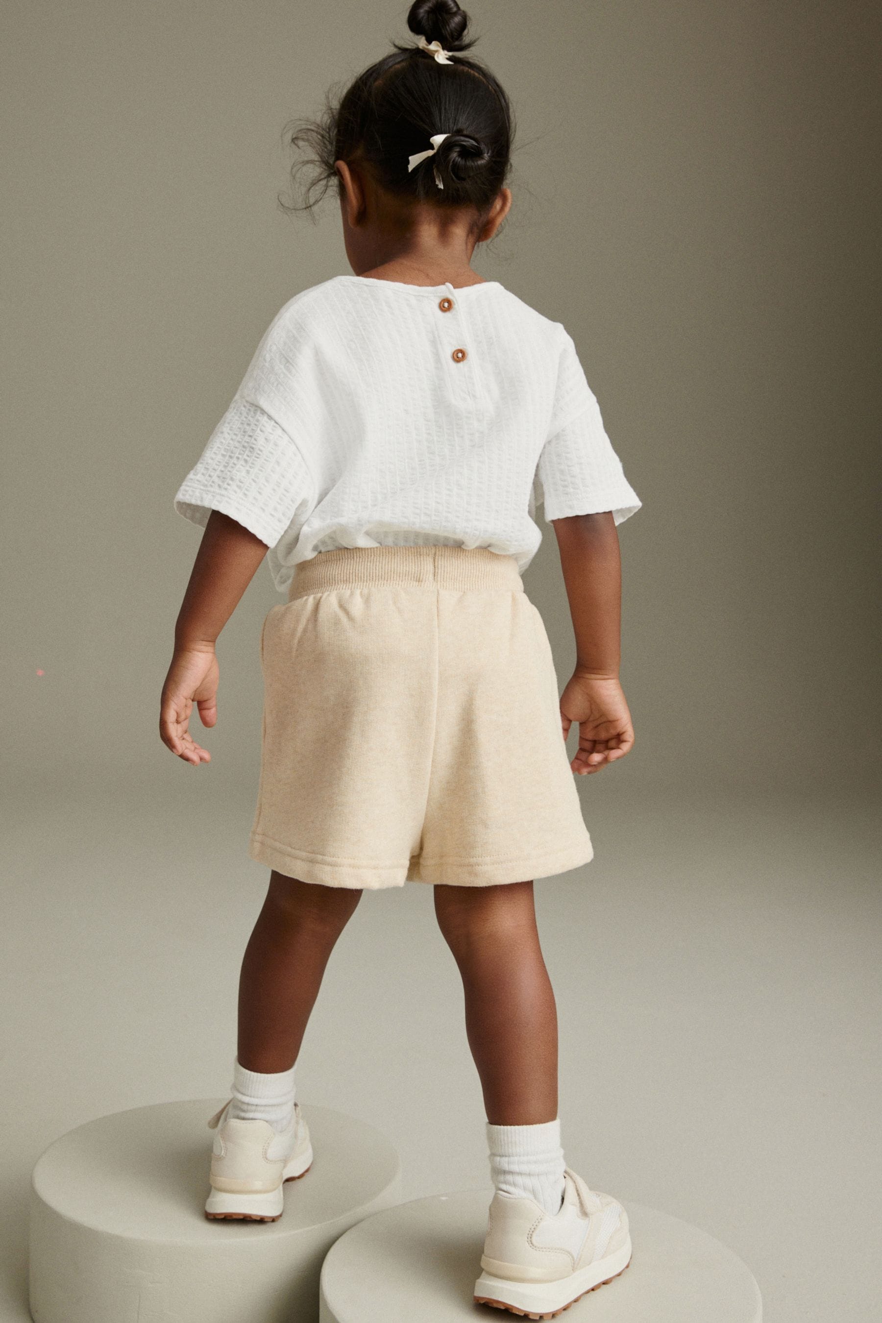 Cream Shorts Jogger Shorts (3mths-7yrs)