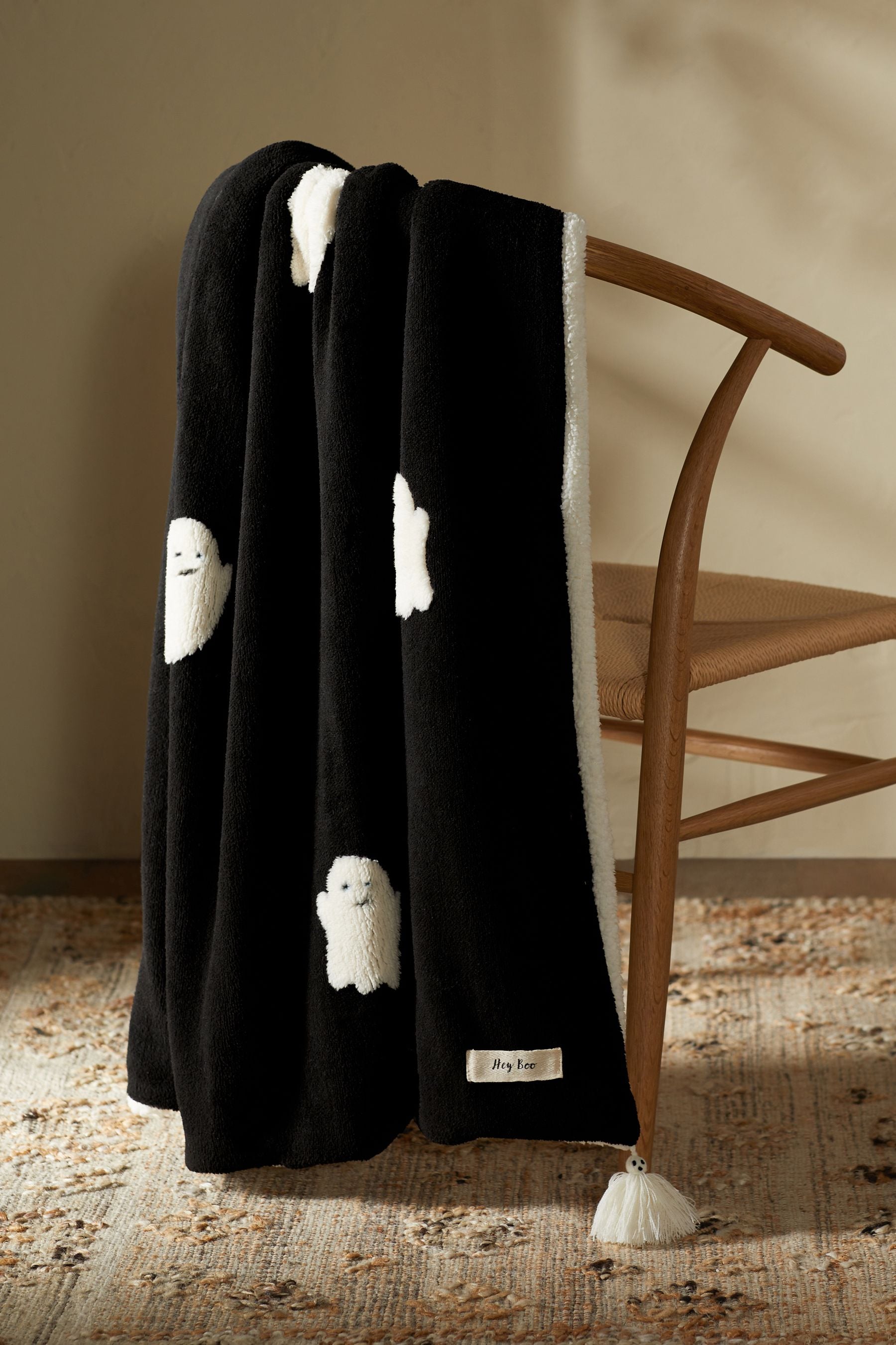 Black/White Halloween Ghost Fleece Throw