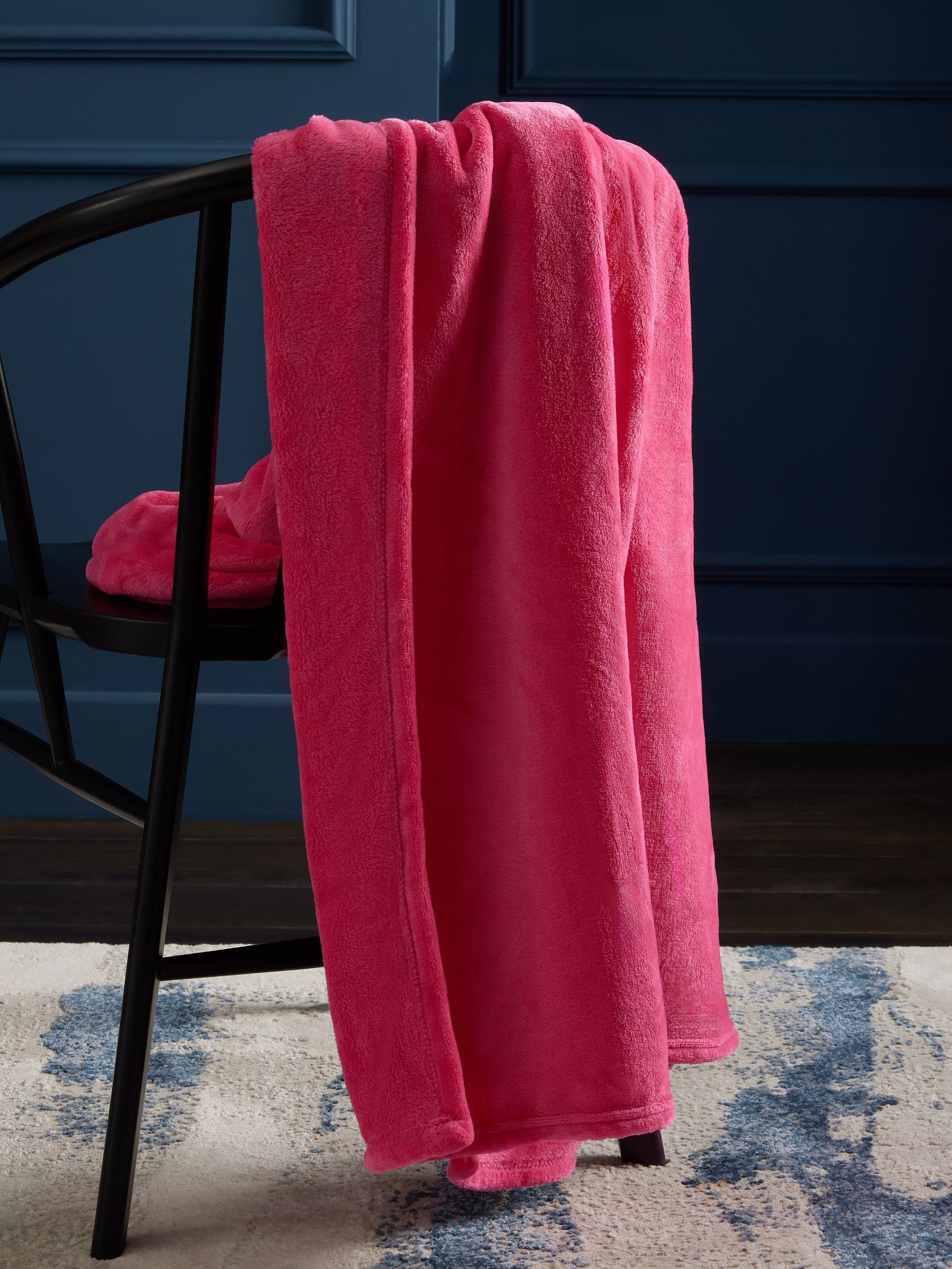 Fushsia Pink Plush Fleece Throw