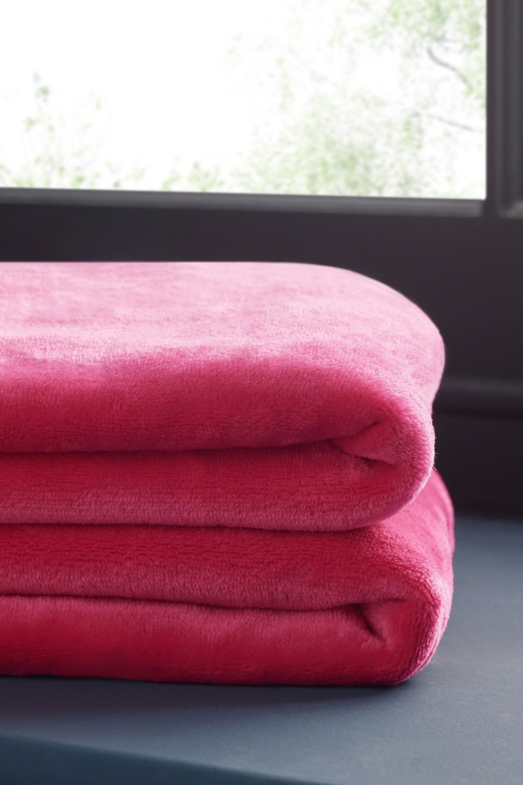 Fushsia Pink Plush Fleece Throw