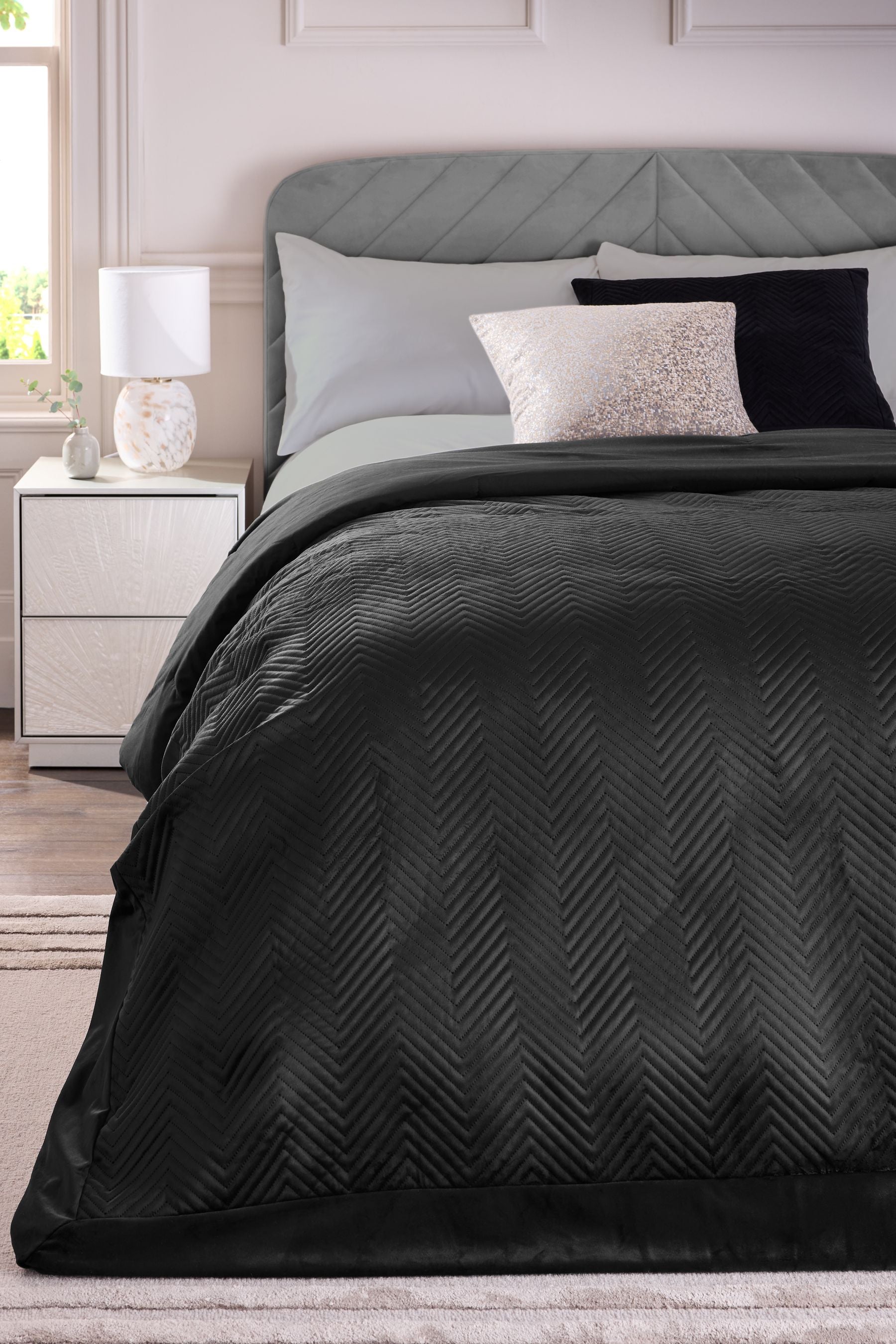 Black Madison Quilted Bedspread