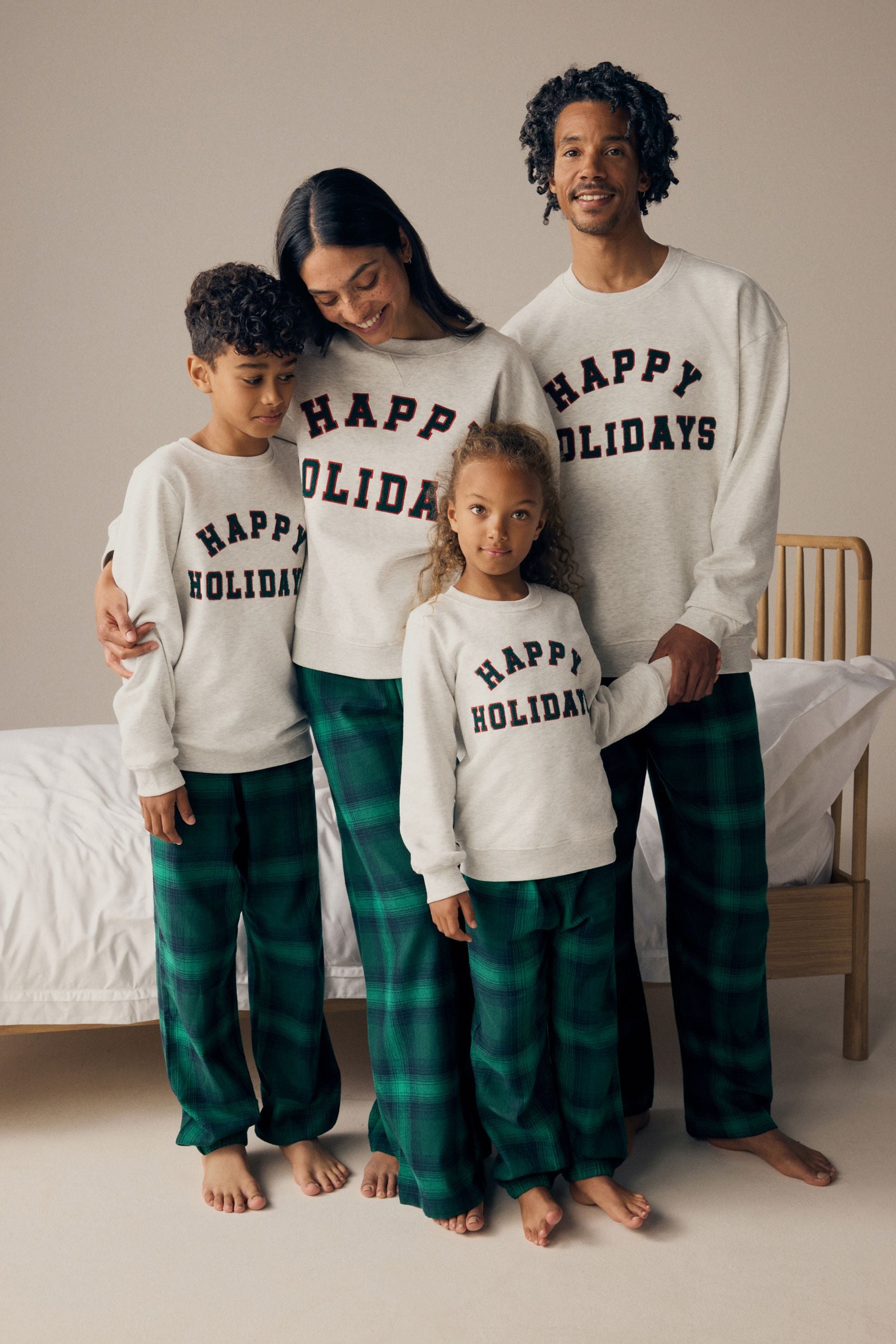 Grey/Green Mens Matching Family Christmas Happy Holidays Pyjamas