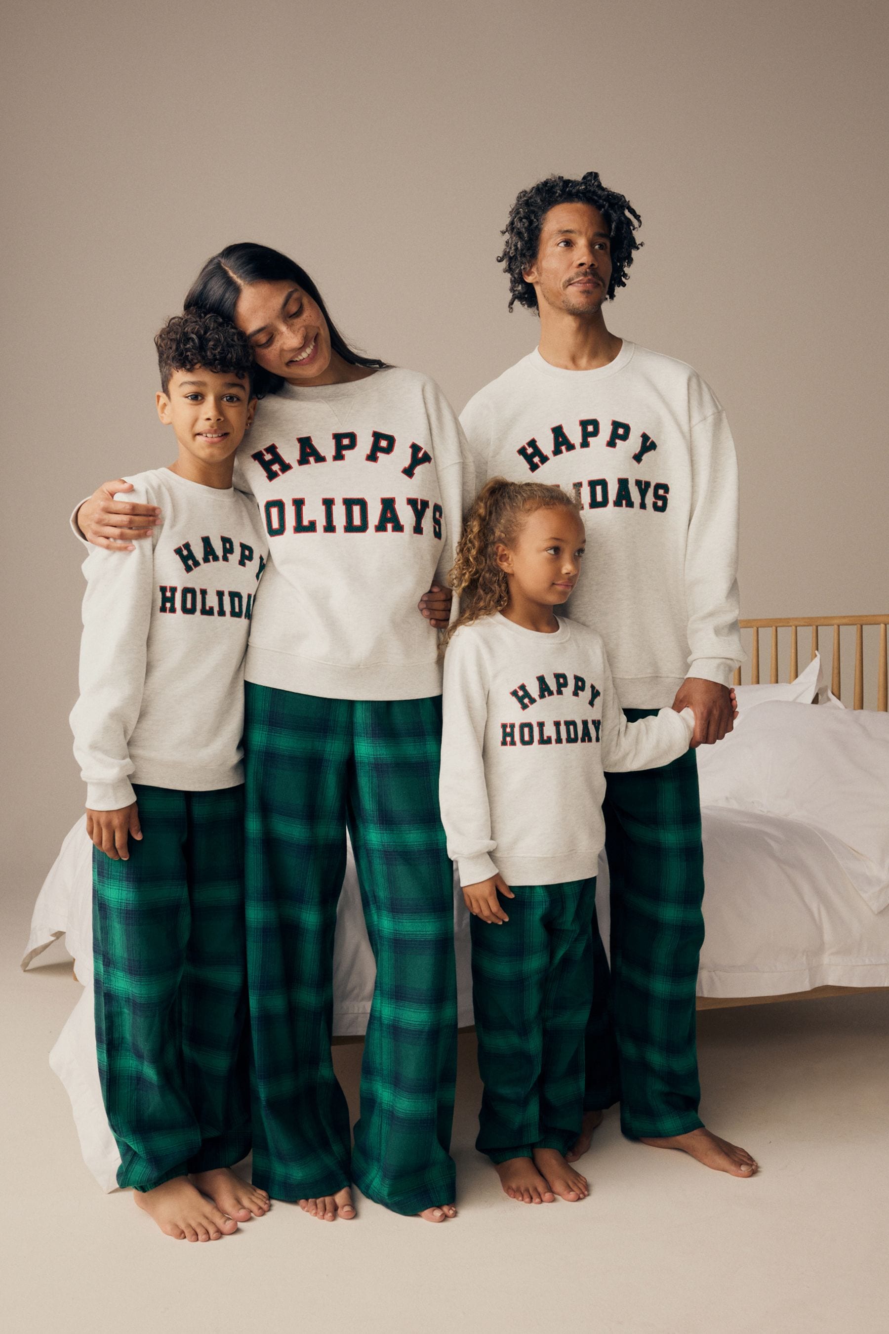 Grey/Green Mens Matching Family Christmas Happy Holidays Pyjamas