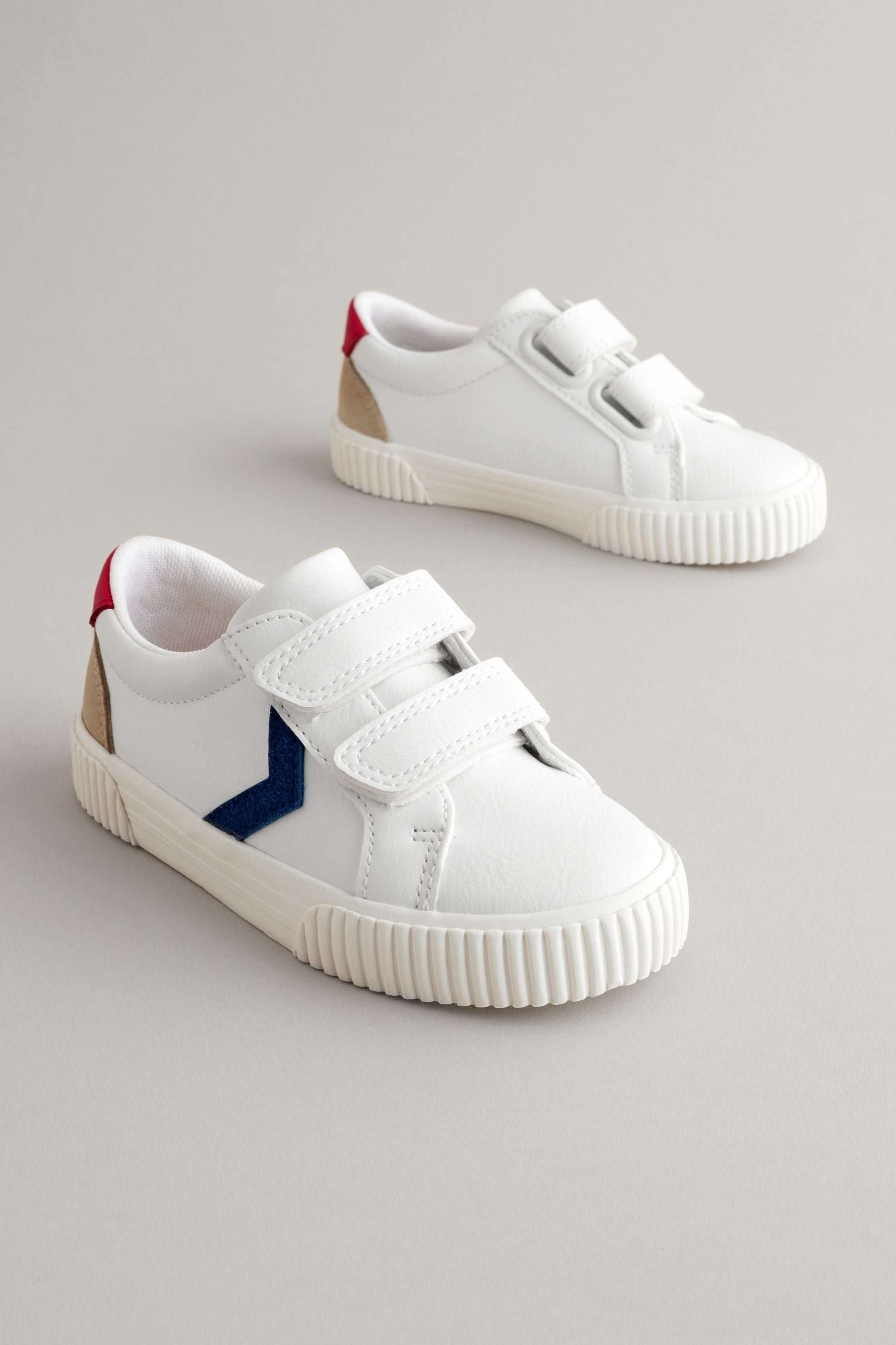 White Wide Fit (G) Two Strap Touch Fastening Shoes