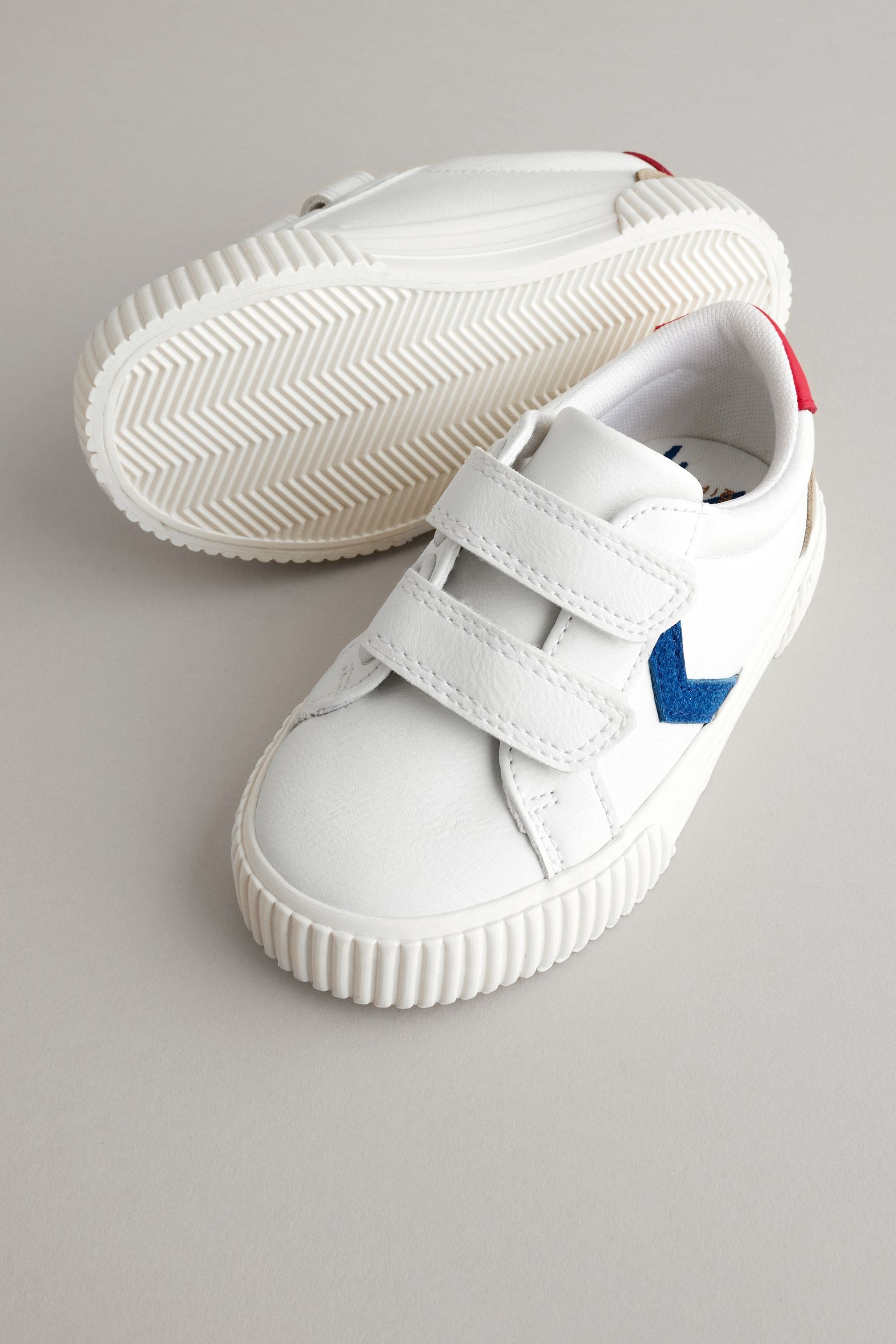 White Wide Fit (G) Two Strap Touch Fastening Shoes