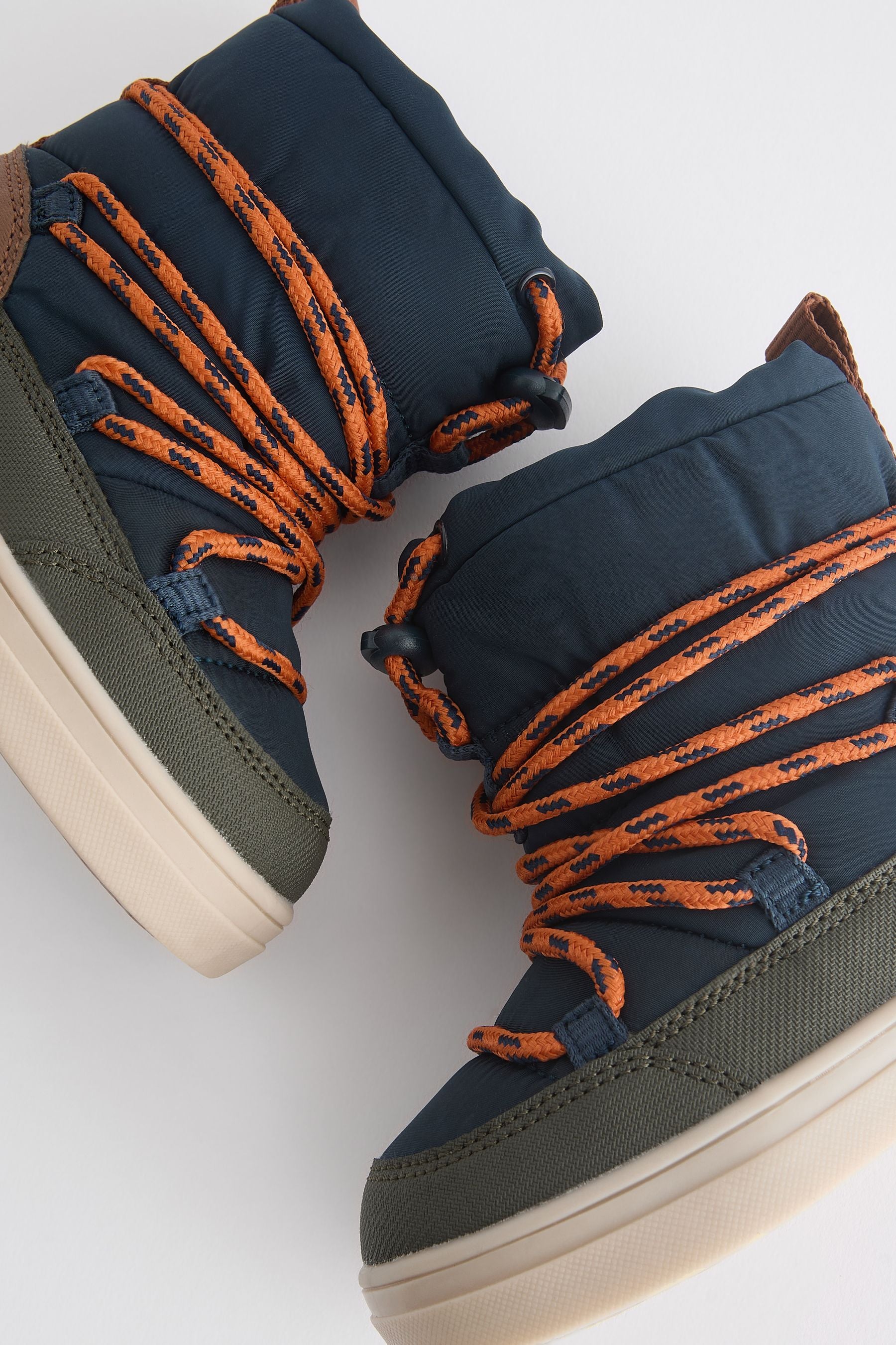 Navy/Khaki Thermal Thinsulate™ Lined Quilted Water Resistant Boots