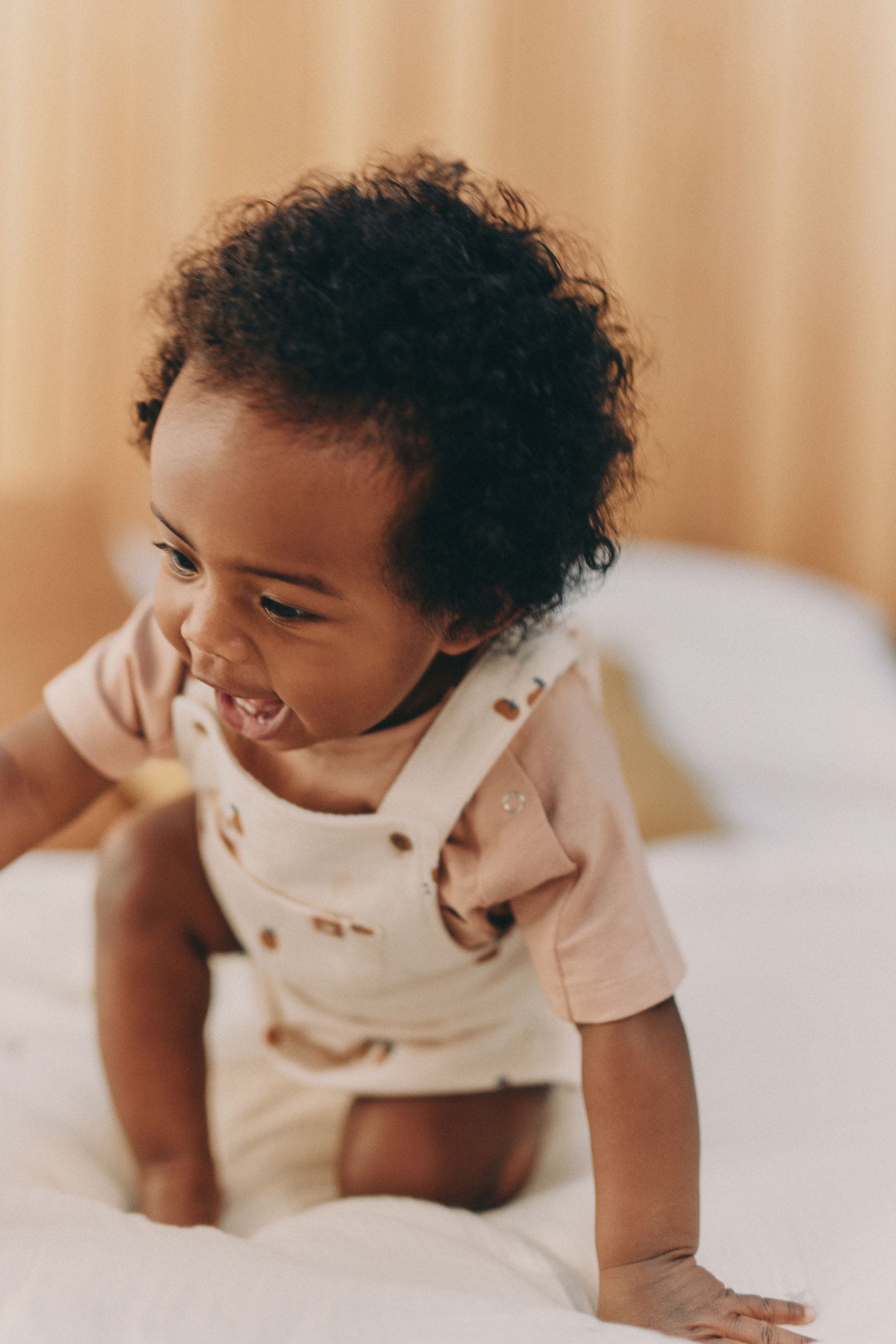 Cream Peach Dungarees And Bodysuit Baby Set (0mths-2yrs)