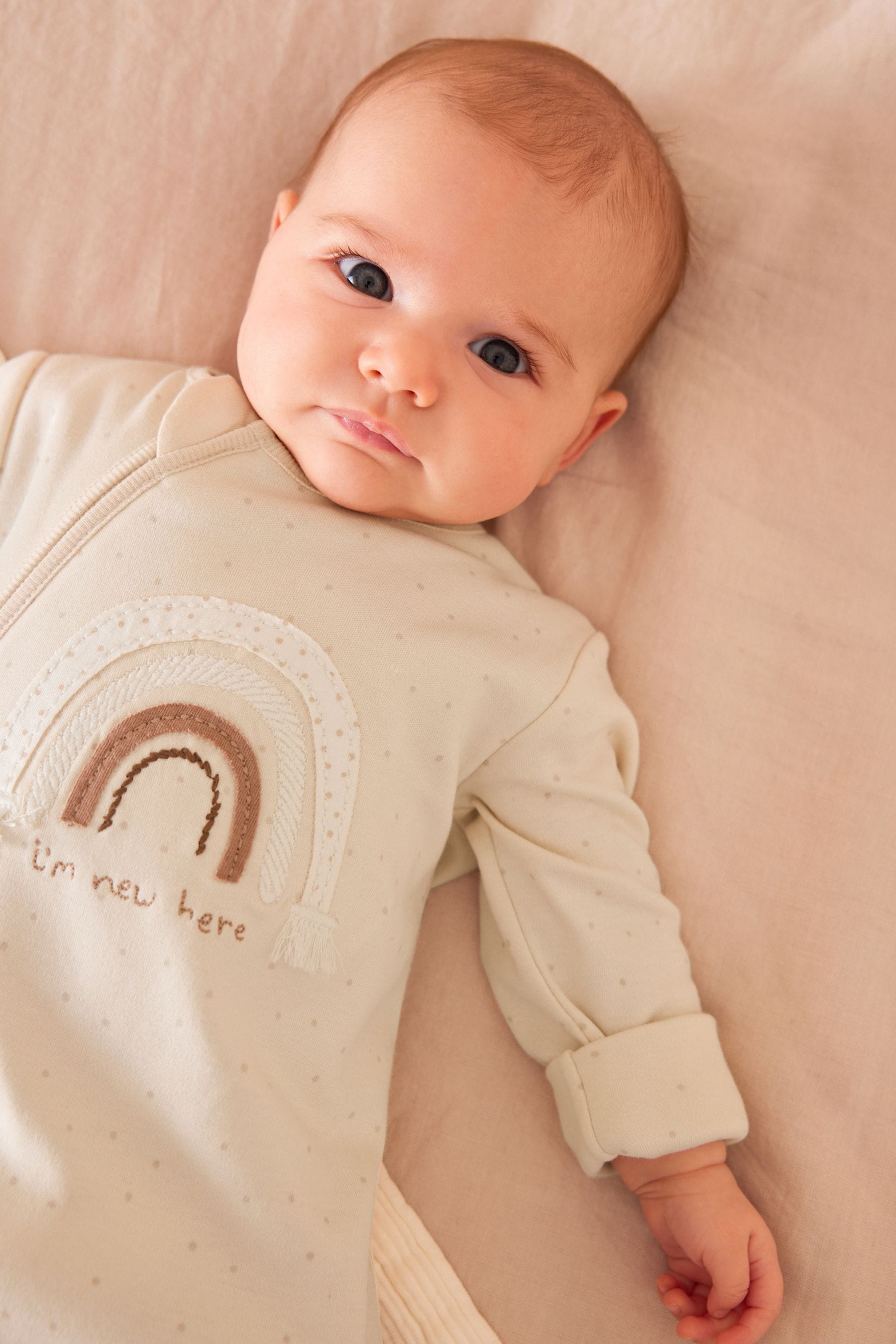 Neutral I'm New Here Single 100% Cotton Sleepsuit (0-9mths)