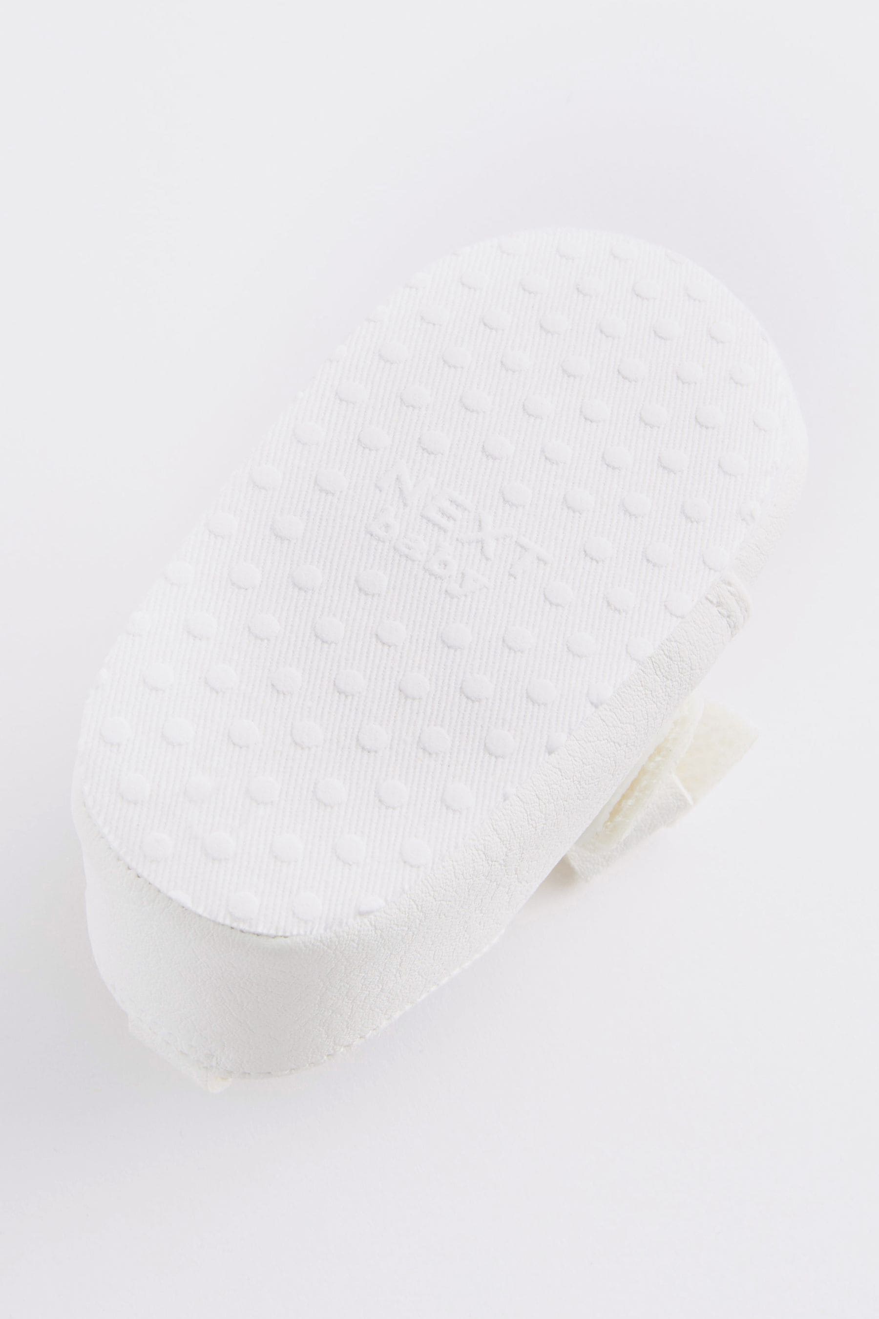 White Bow Baby Trainers (0-24mths)