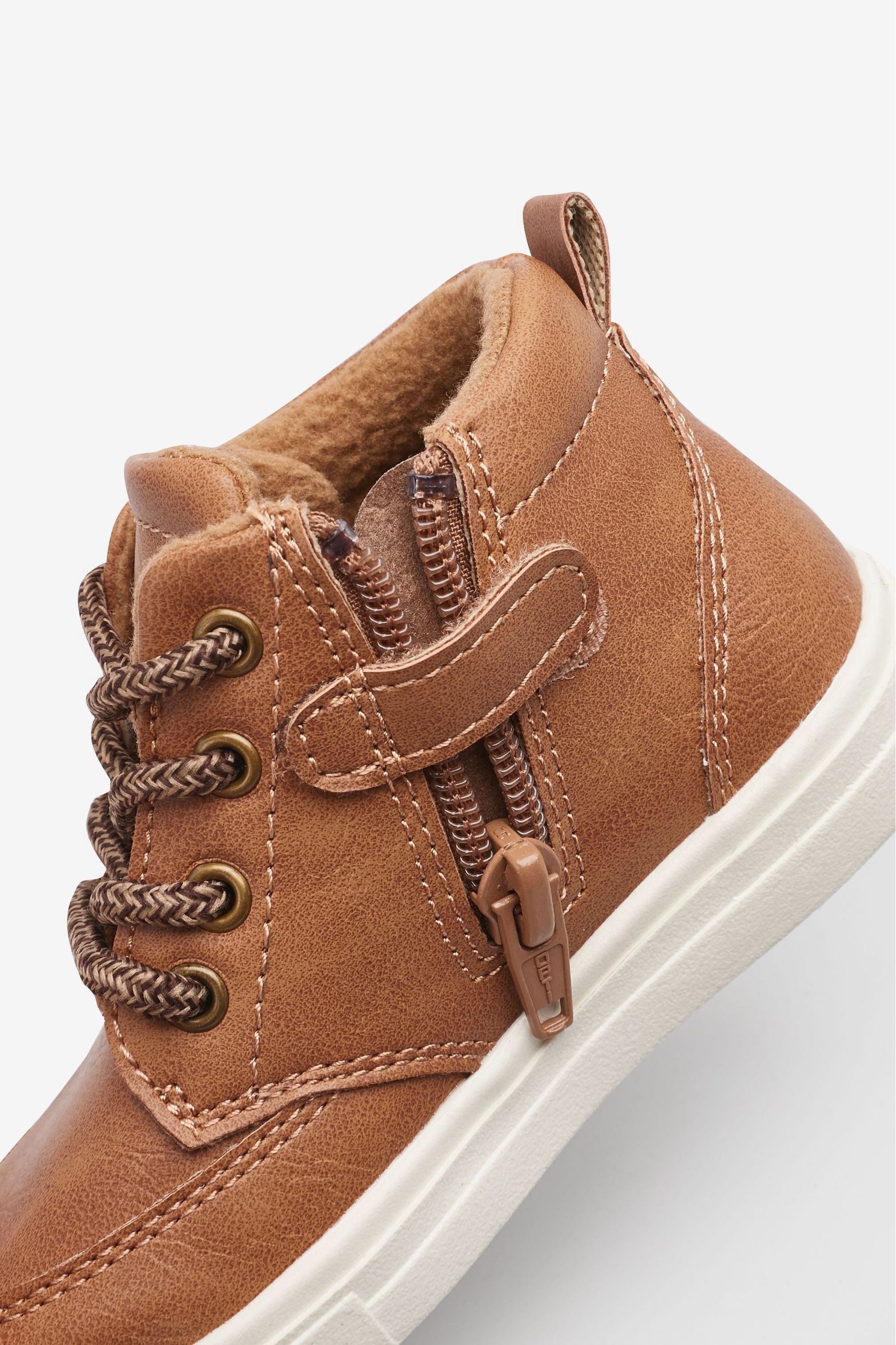 Tan Brown Standard Fit (F) Warm Lined Chukka Boots