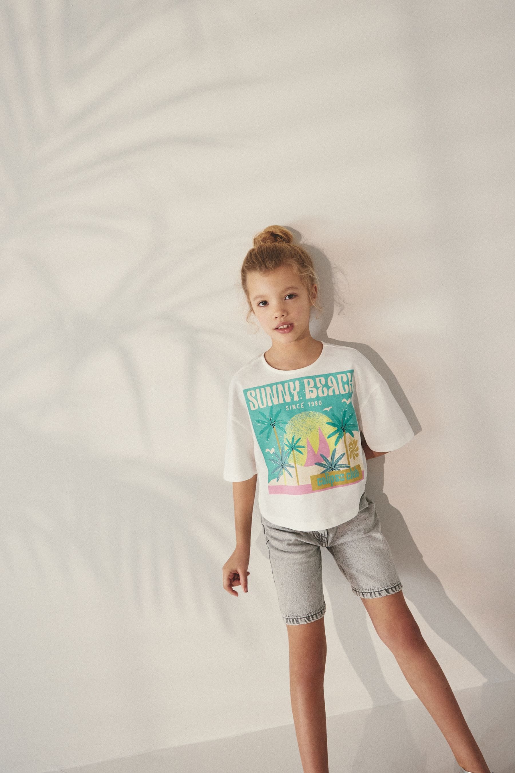 White Summer Beach Graphic T-Shirt (3-12yrs)