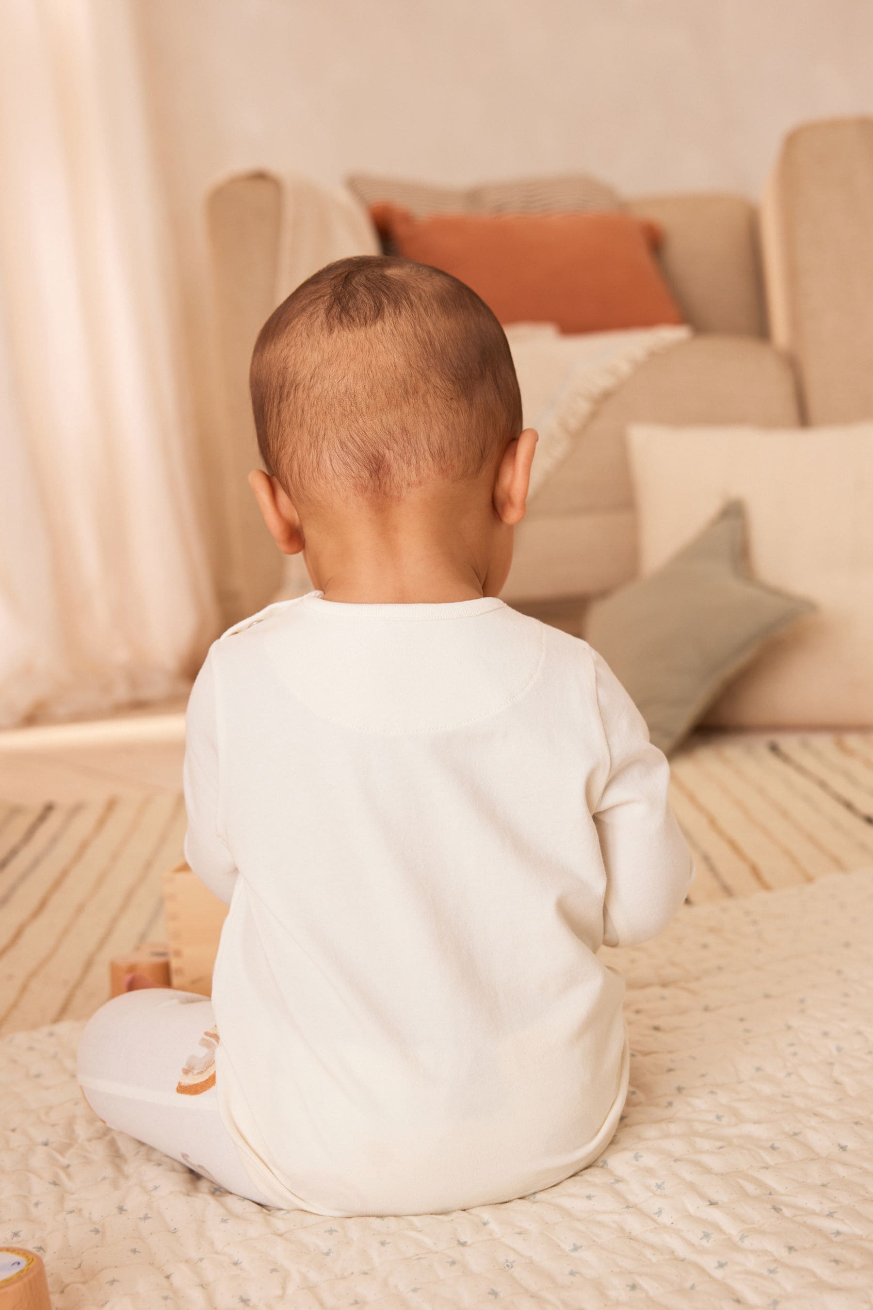 Cream Elephant Baby Top And Leggings Set (0mths-2yrs)