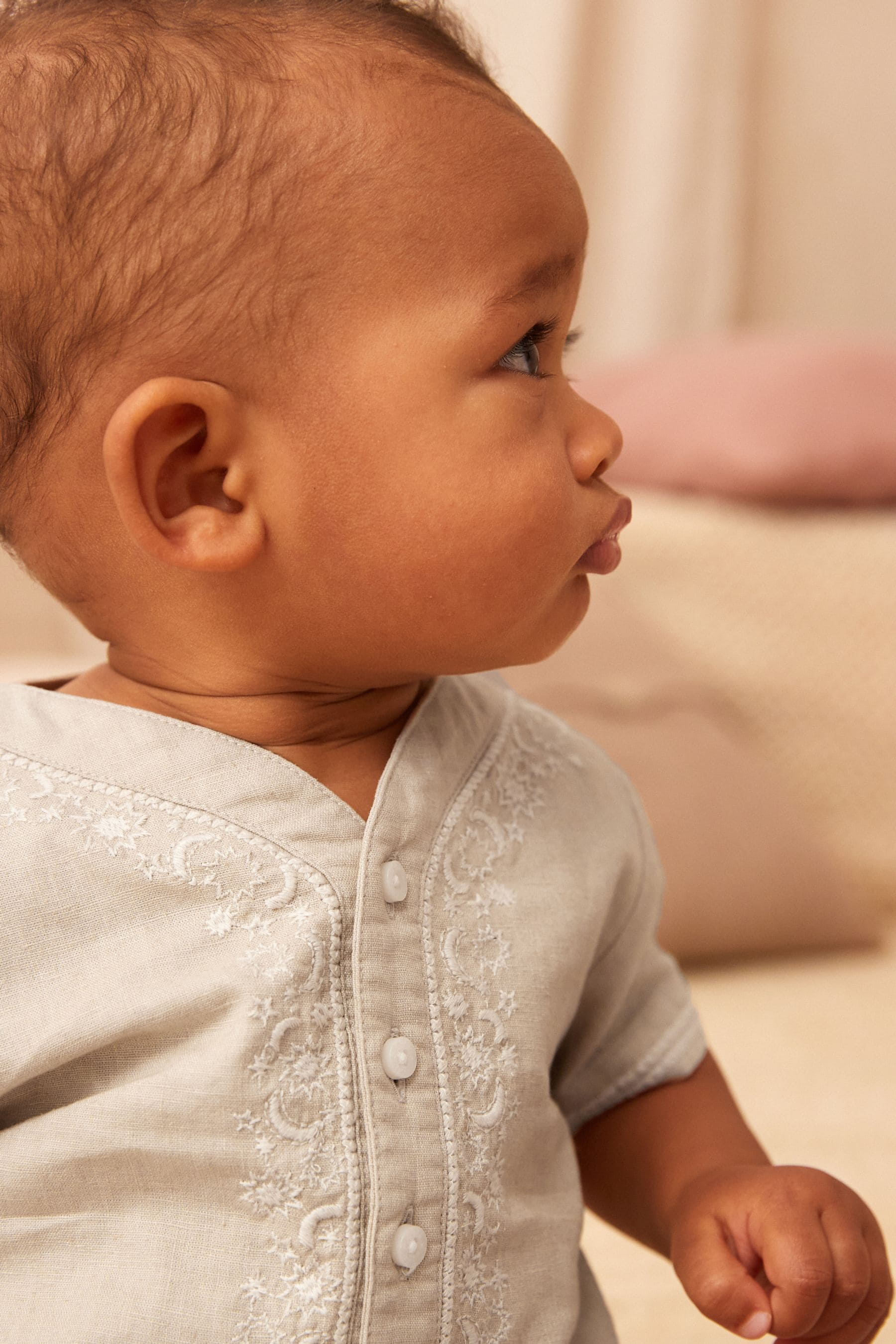 Neutral Woven Top And Bottoms Set (0mths-2yrs)