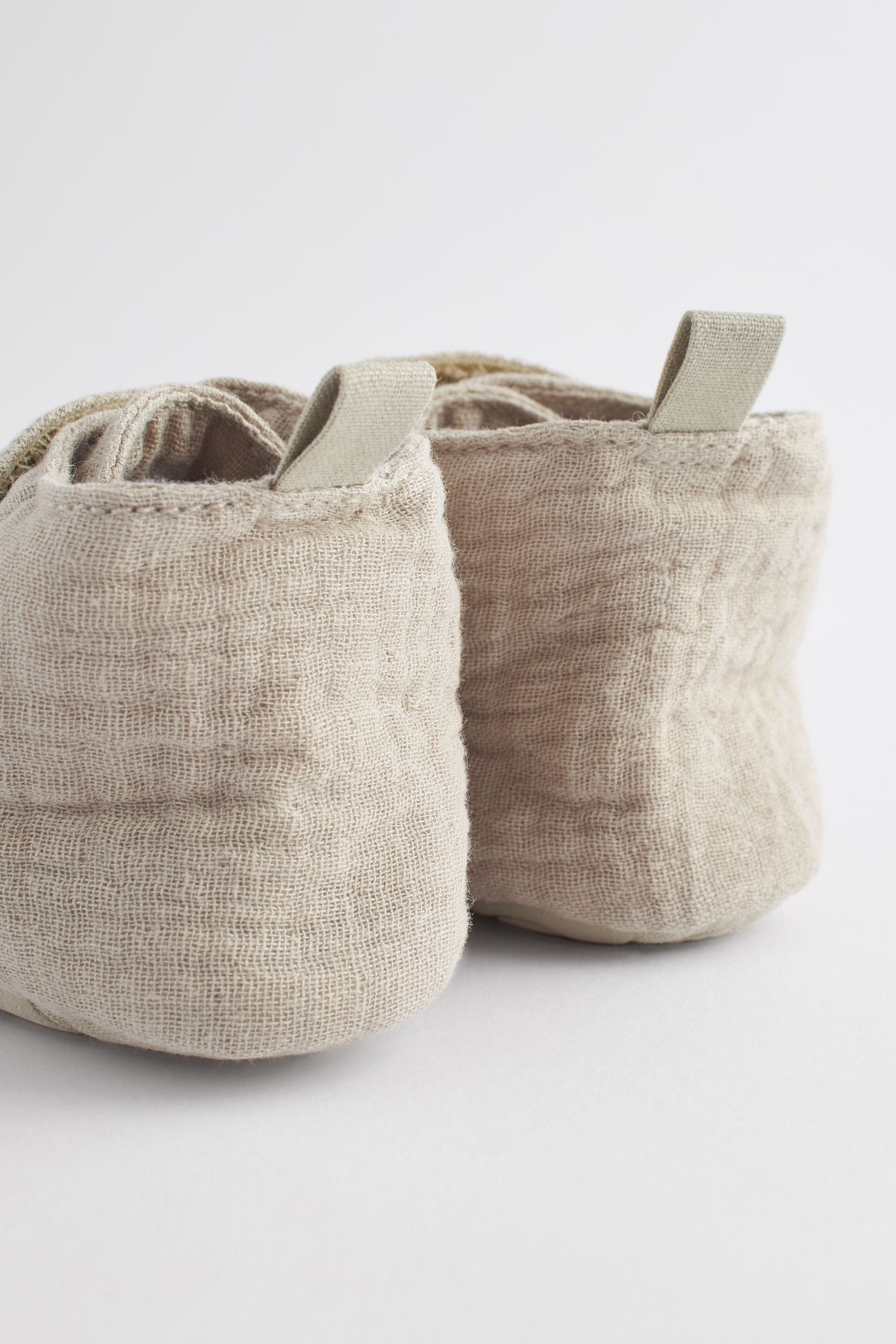 Neutral Muslin Wrap Baby Boots (0-2mths)