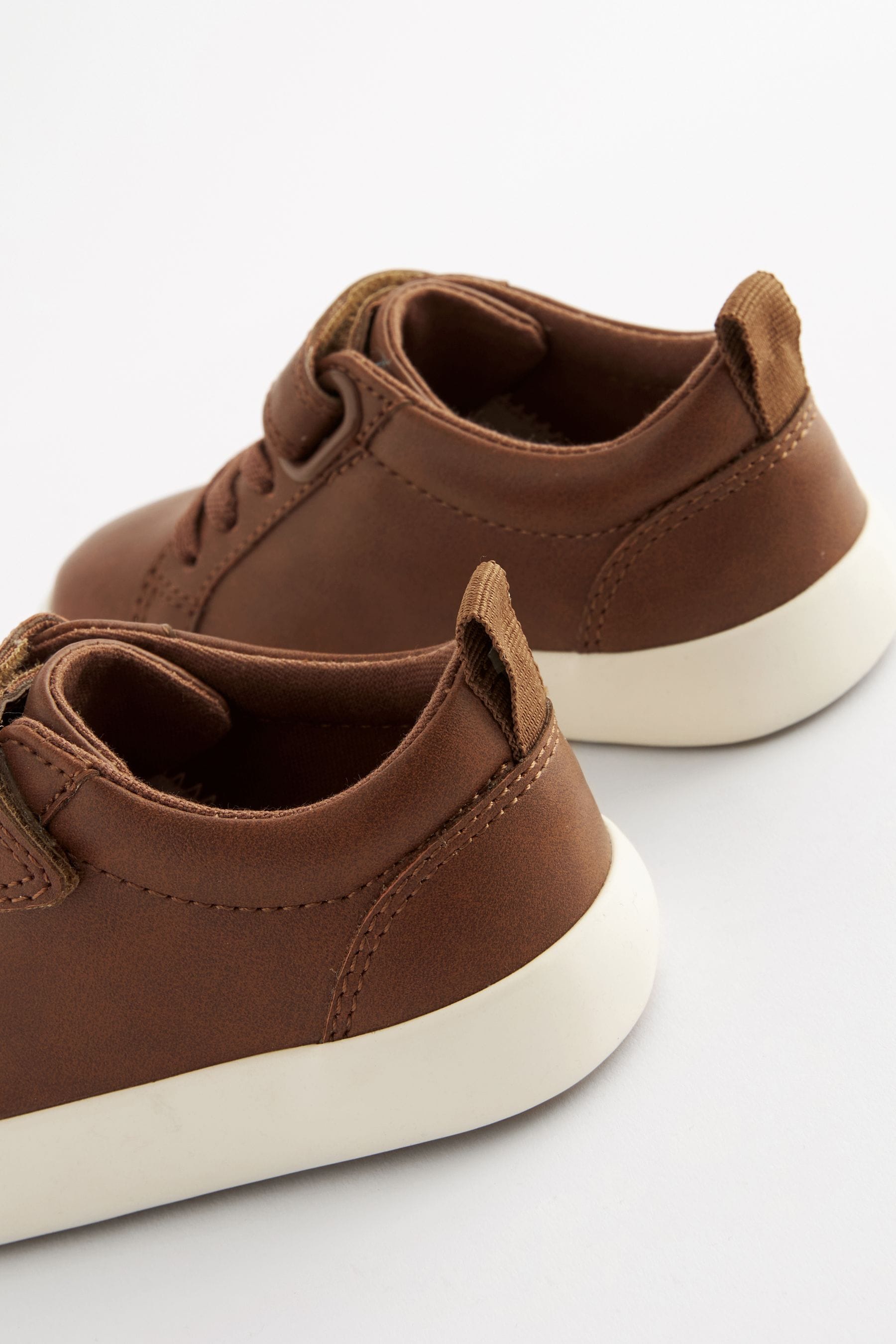 Tan Brown Wide Fit (G) Touch Fastening Elastic Lace Trainers