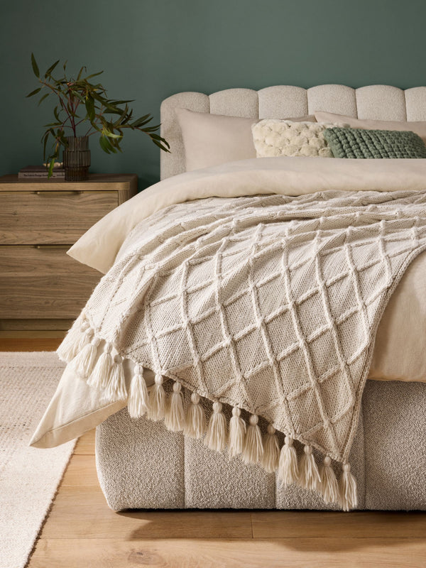 Light Natural Chunky Cable Knit Throw