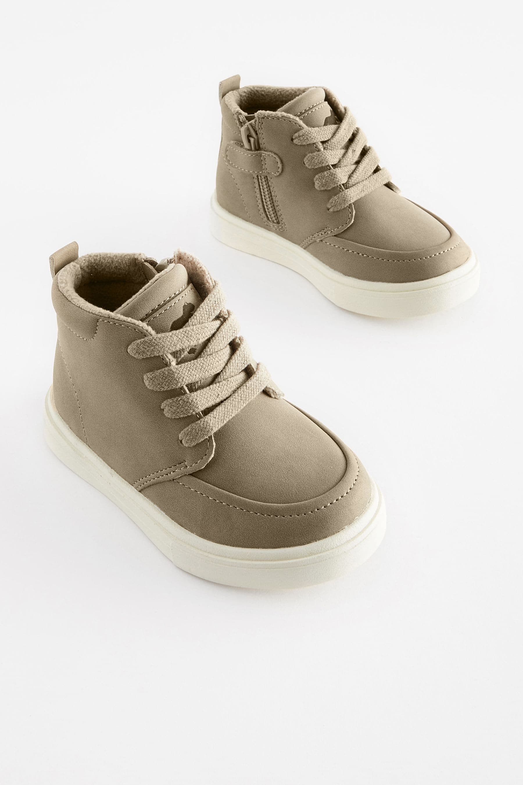 Stone Natural Wide Fit (G) Warm Lined Chukka Boots