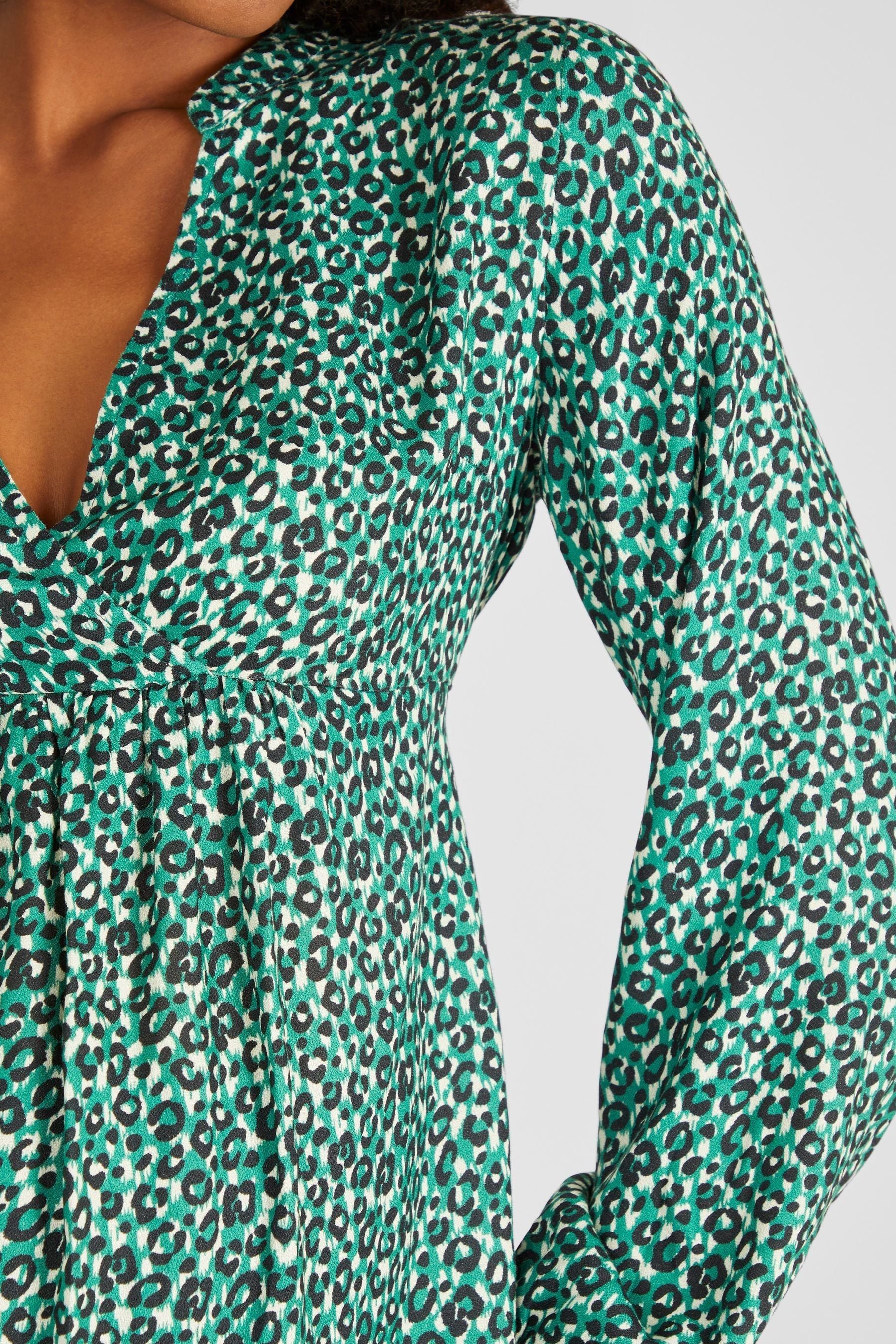 Green JoJo Maman Bébé Animal Print Maternity Blouse