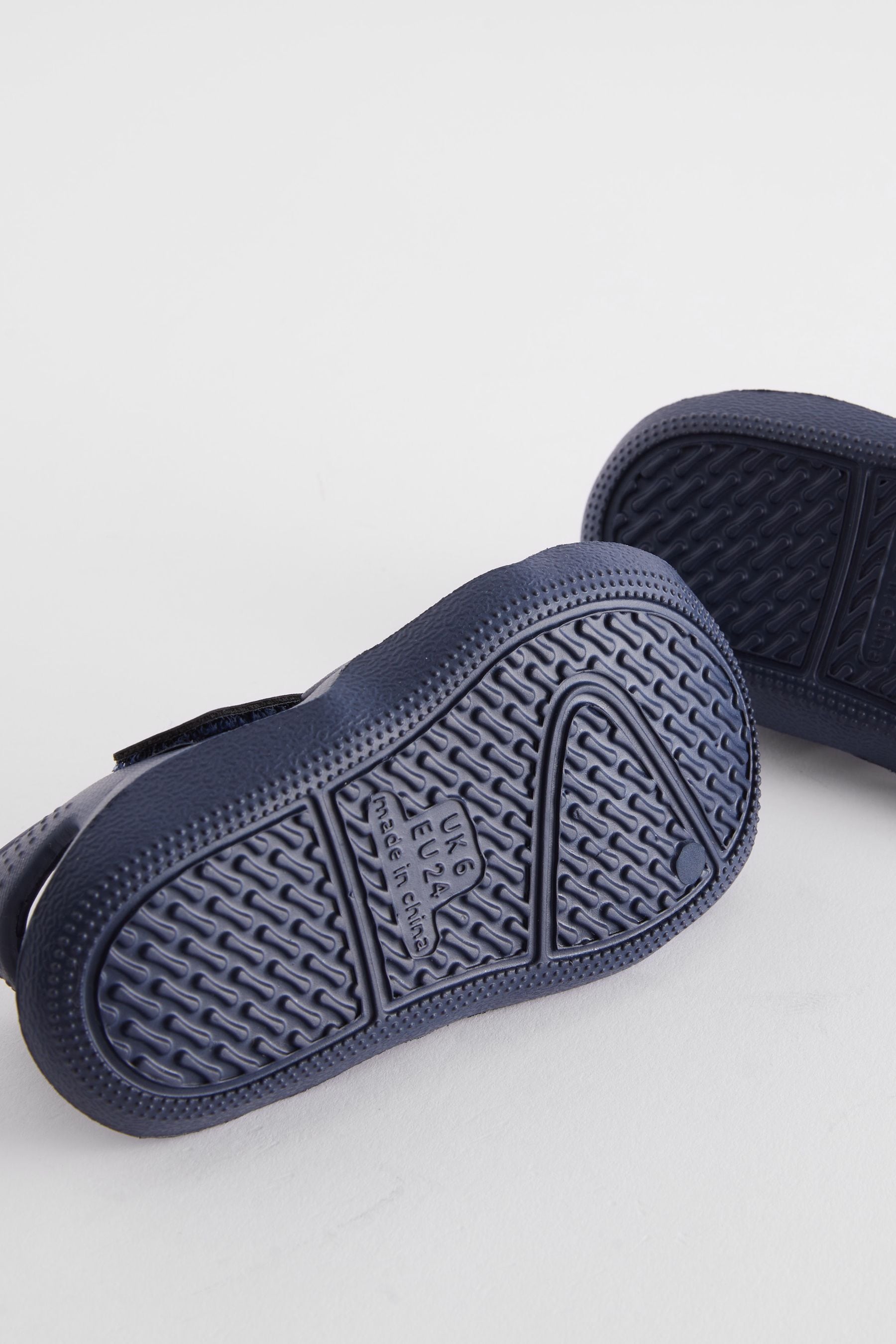 Navy Moulded Closed Toe Clogs