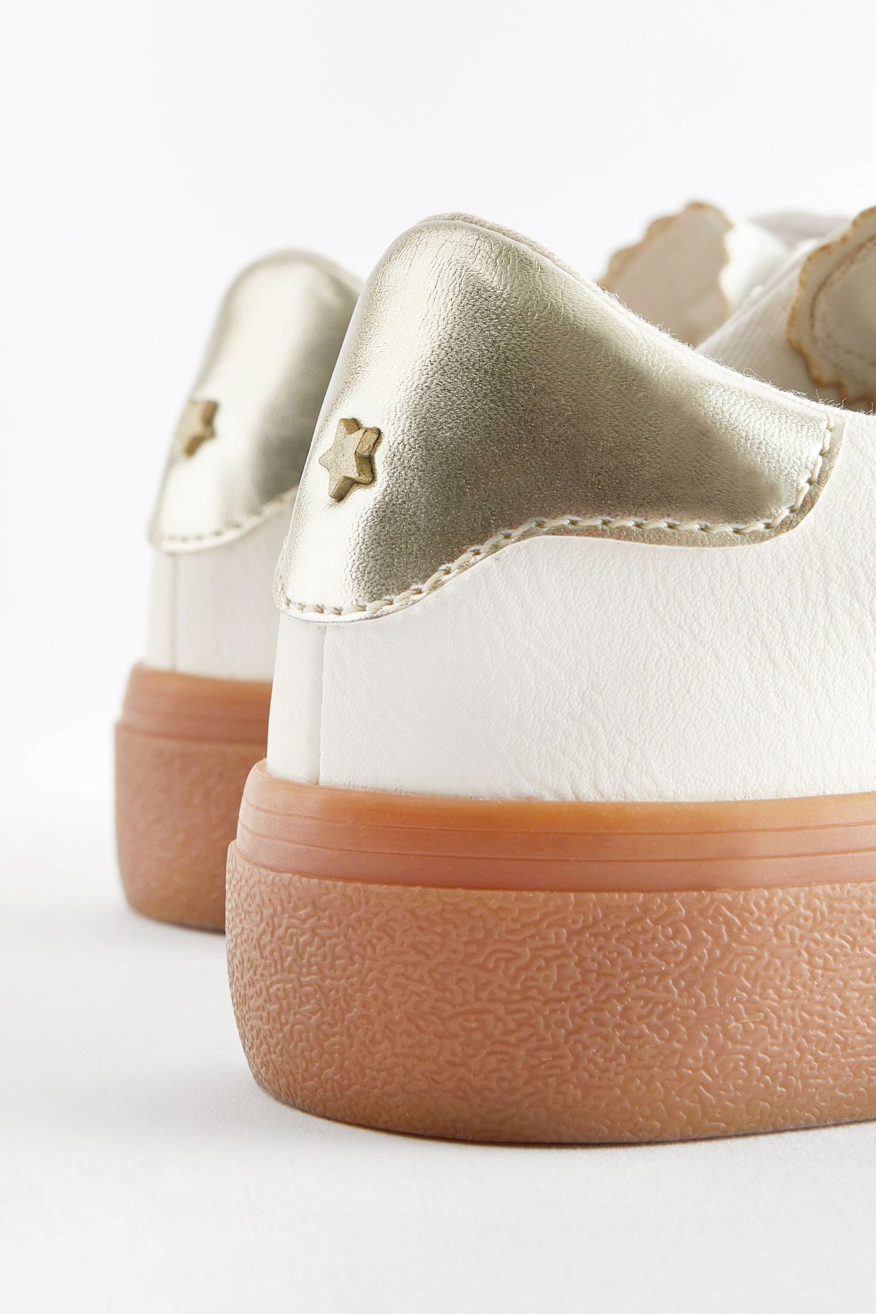 White Neutral Star Touch Fastening Trainers