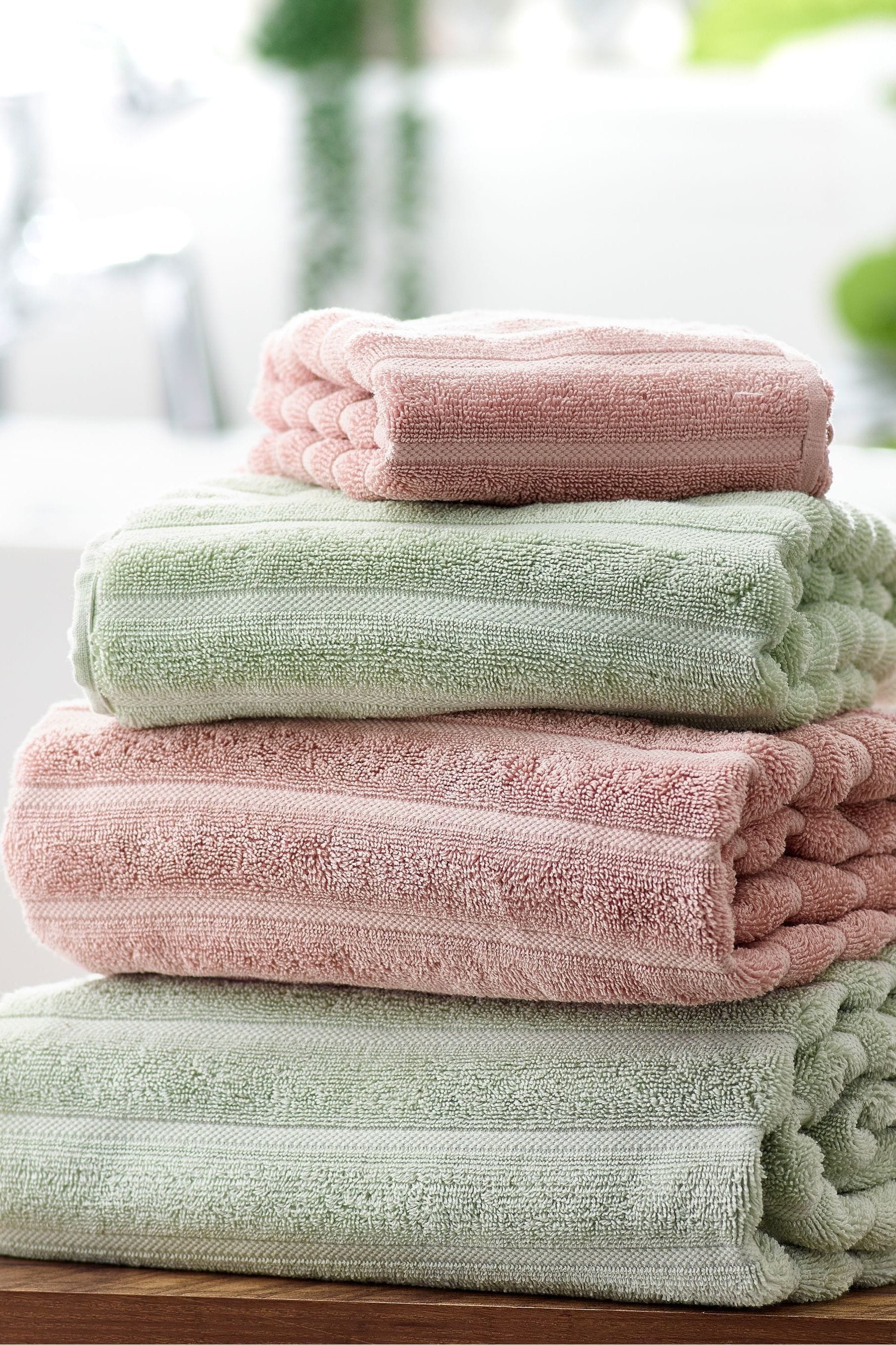 Pink Ribbed Towel with 100% Cotton