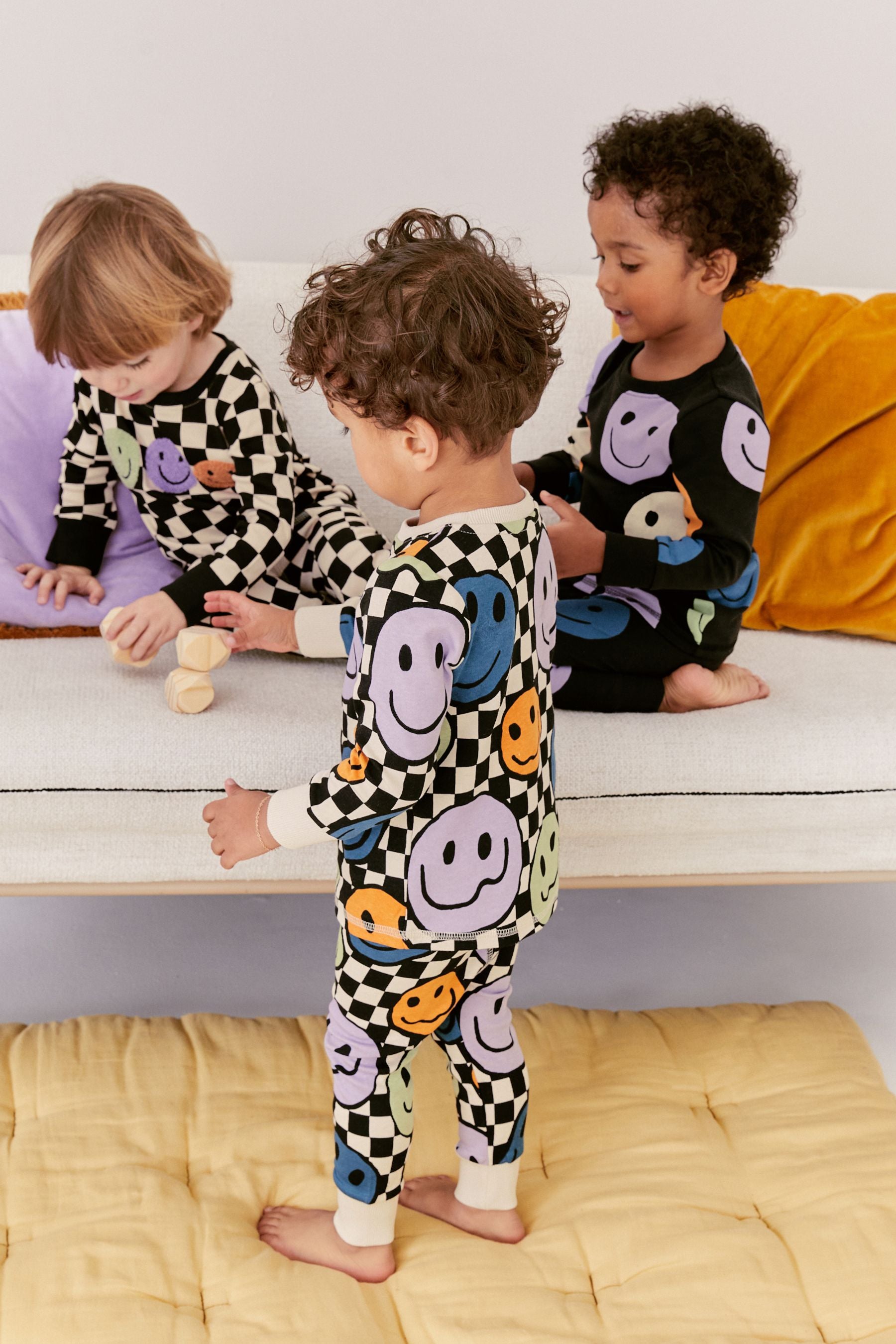 Black/White Snuggle Pyjamas 3 Pack (9mths-8yrs)