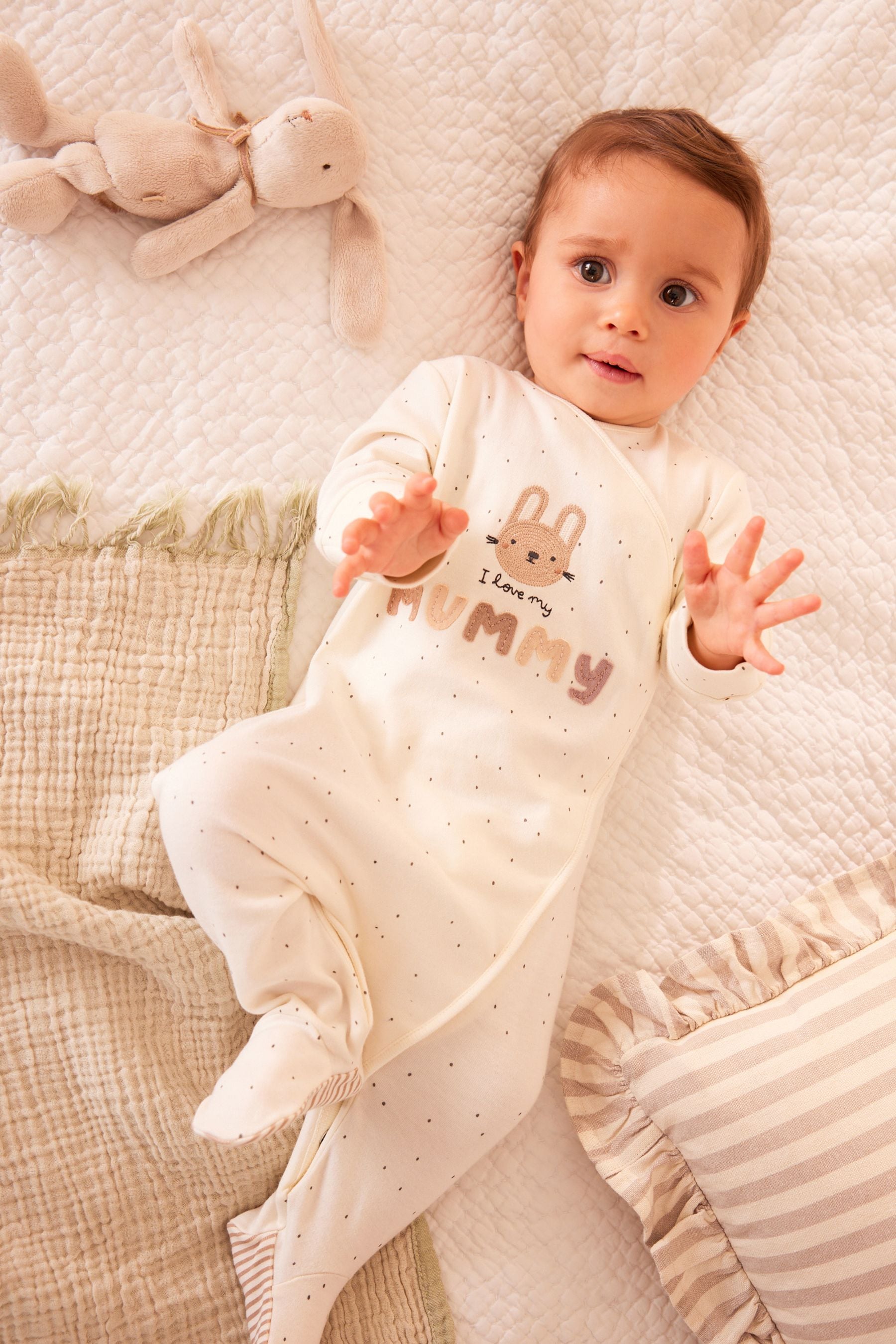 Mummy Neutral Family Sleepsuit (0-18mths)