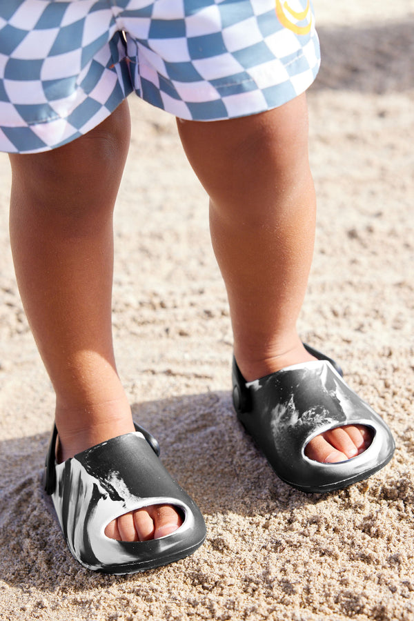 Black/White Marble Sliders with Backstrap