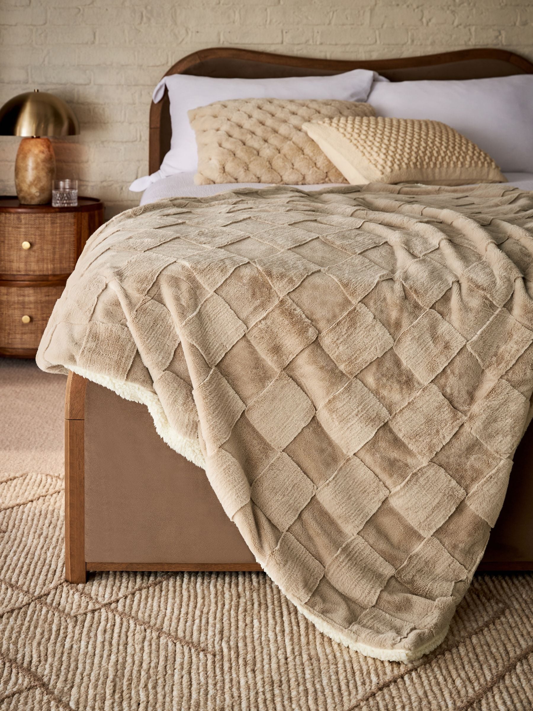 Natural Jasper Fleece Sherpa Reverse Throw