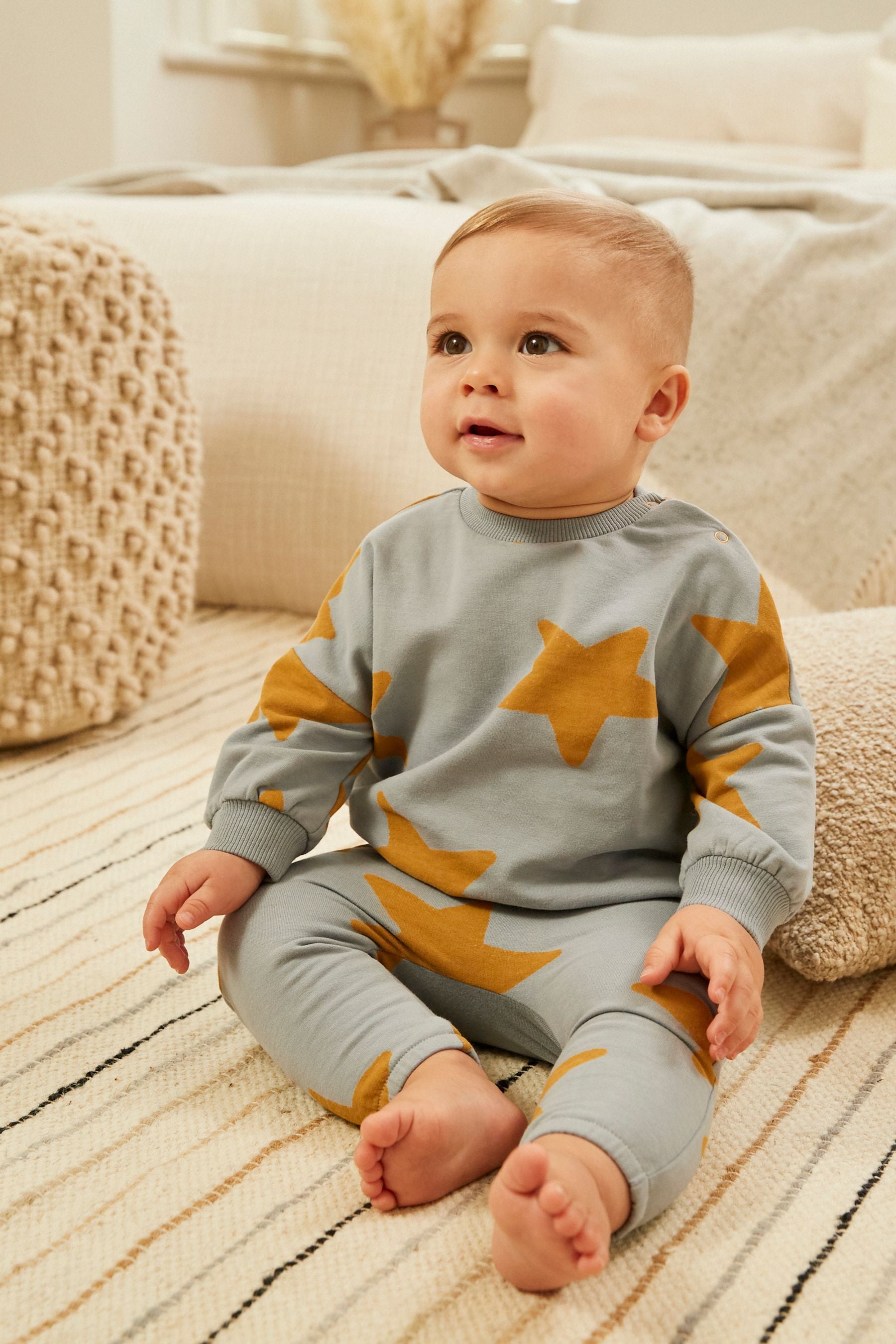 Blue Star Cosy Baby Sweatshirt And Joggers 2 Piece Set