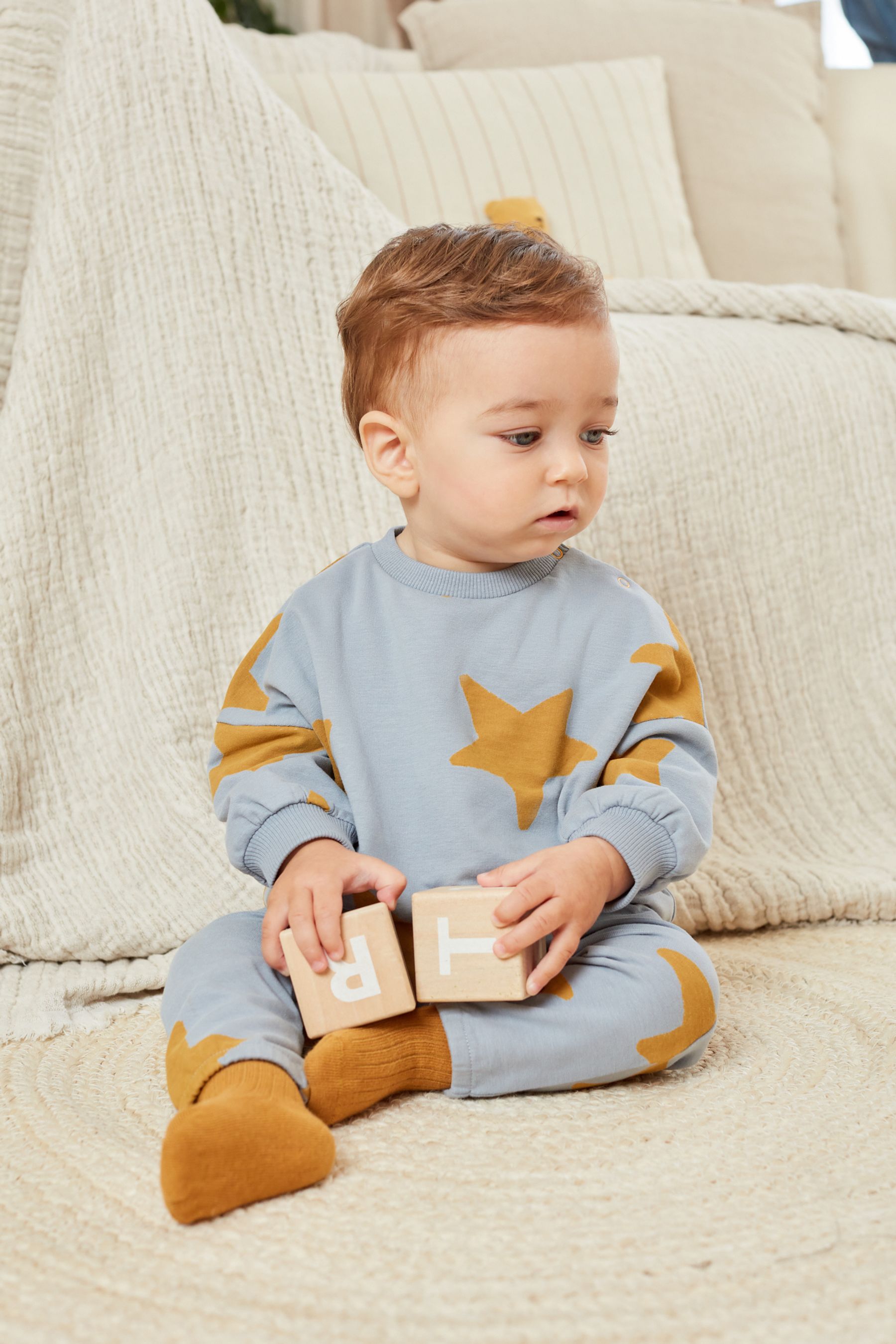 Blue Star Cosy Baby Sweatshirt And Joggers 2 Piece Set