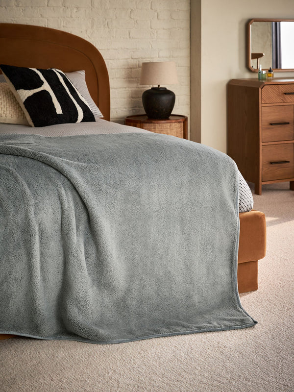 Grey Marshmallow Soft Fleece Throw