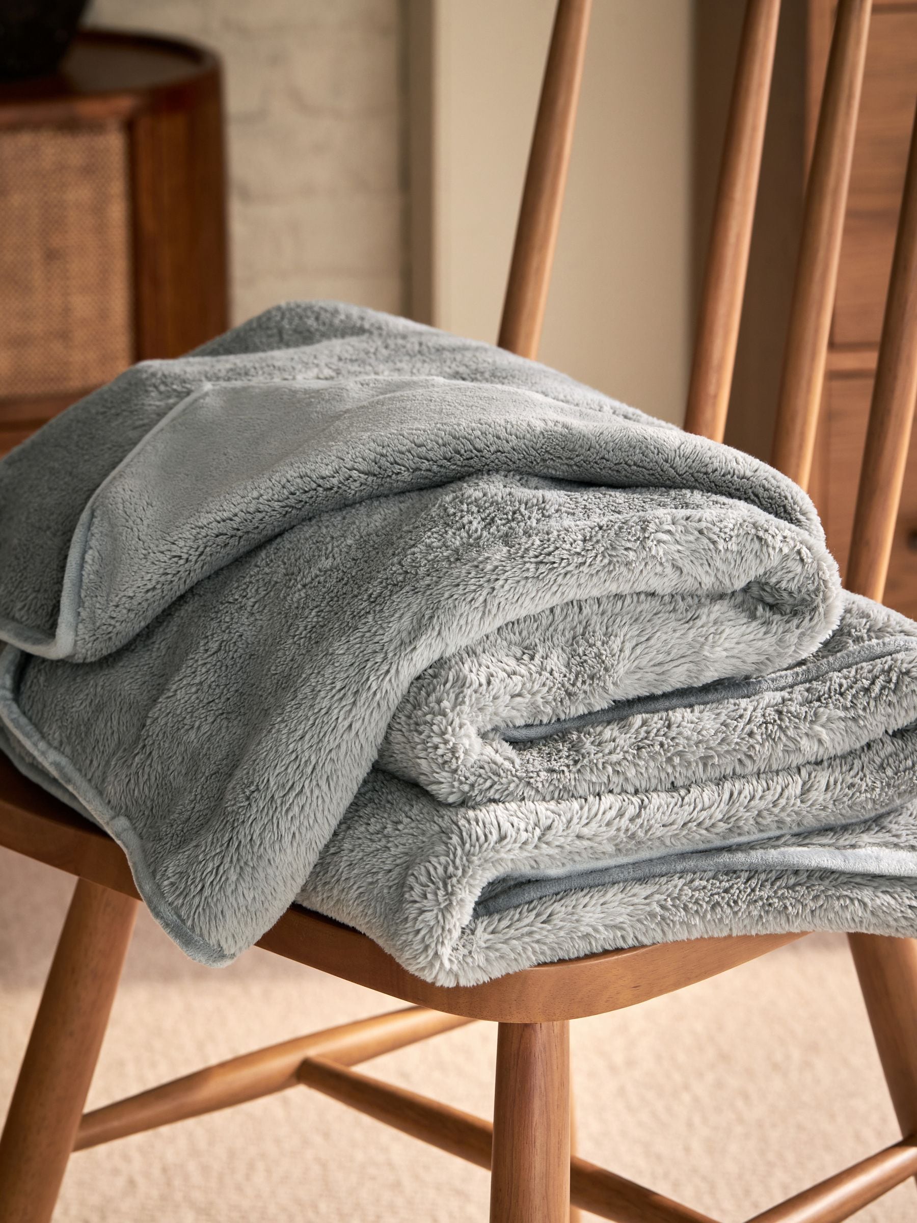 Grey Marshmallow Soft Fleece Throw