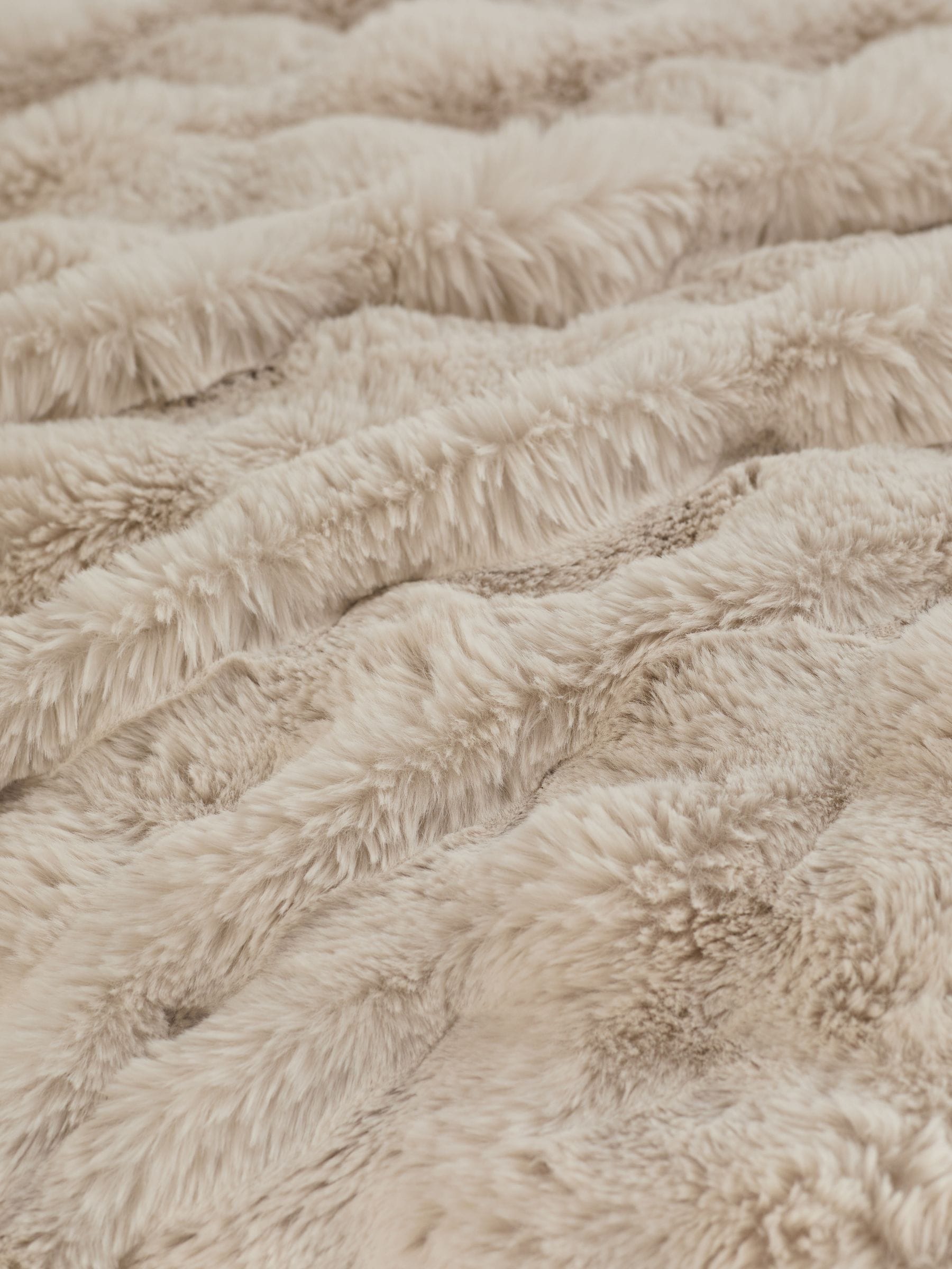 Oyster Aspen Faux Fur Throw