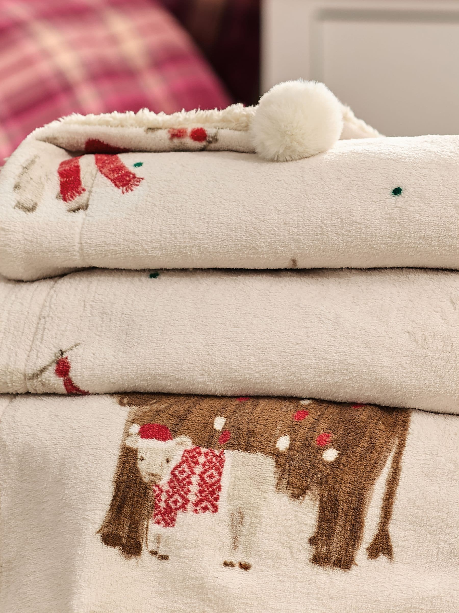 Natural Christmas Hamish Fleece Throw