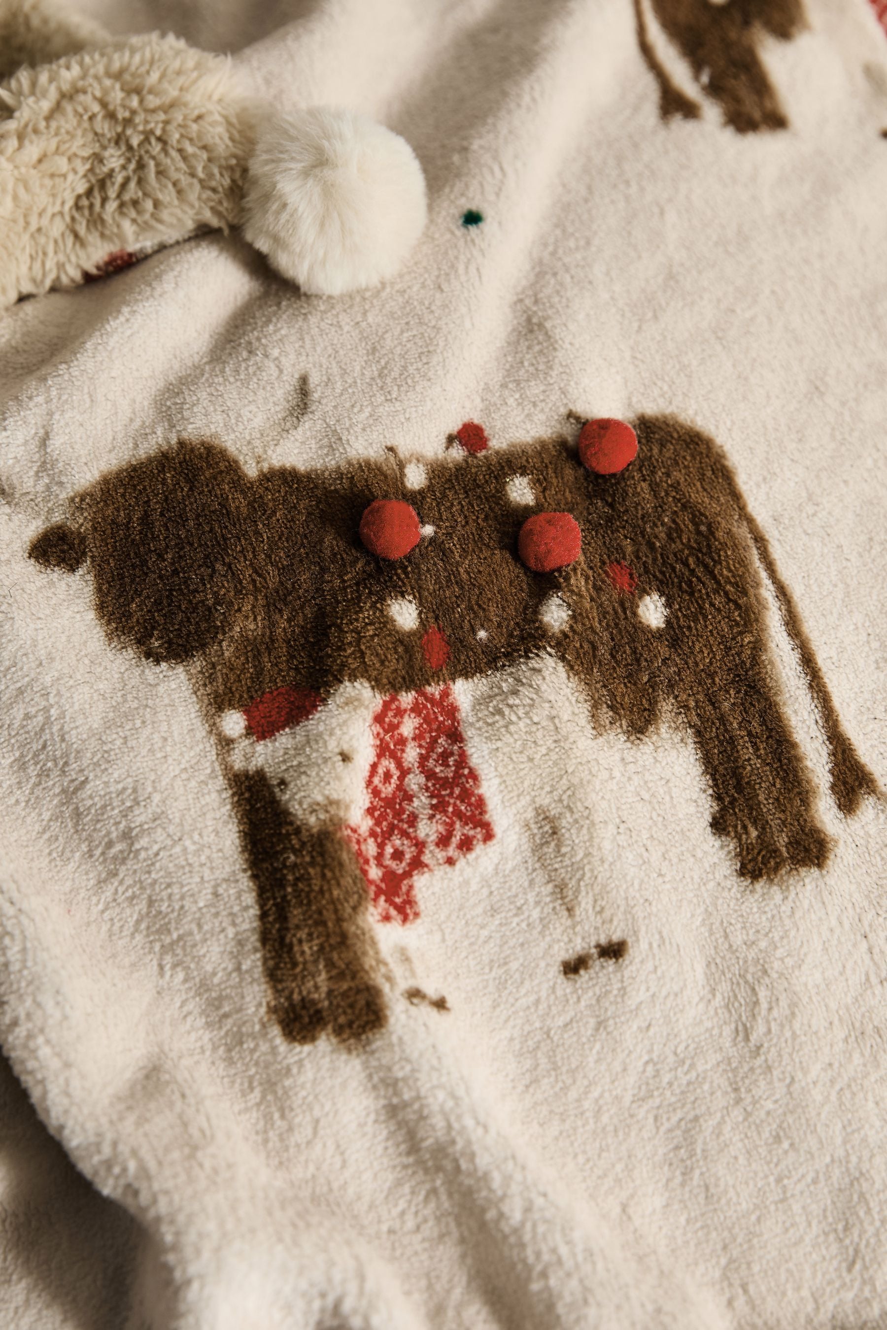 Natural Christmas Hamish Fleece Throw