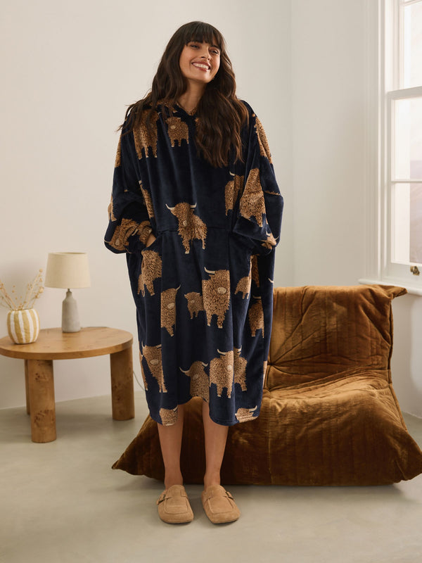 Navy Blue Hamish The Highland Cow Oversized Blanket Hoodie