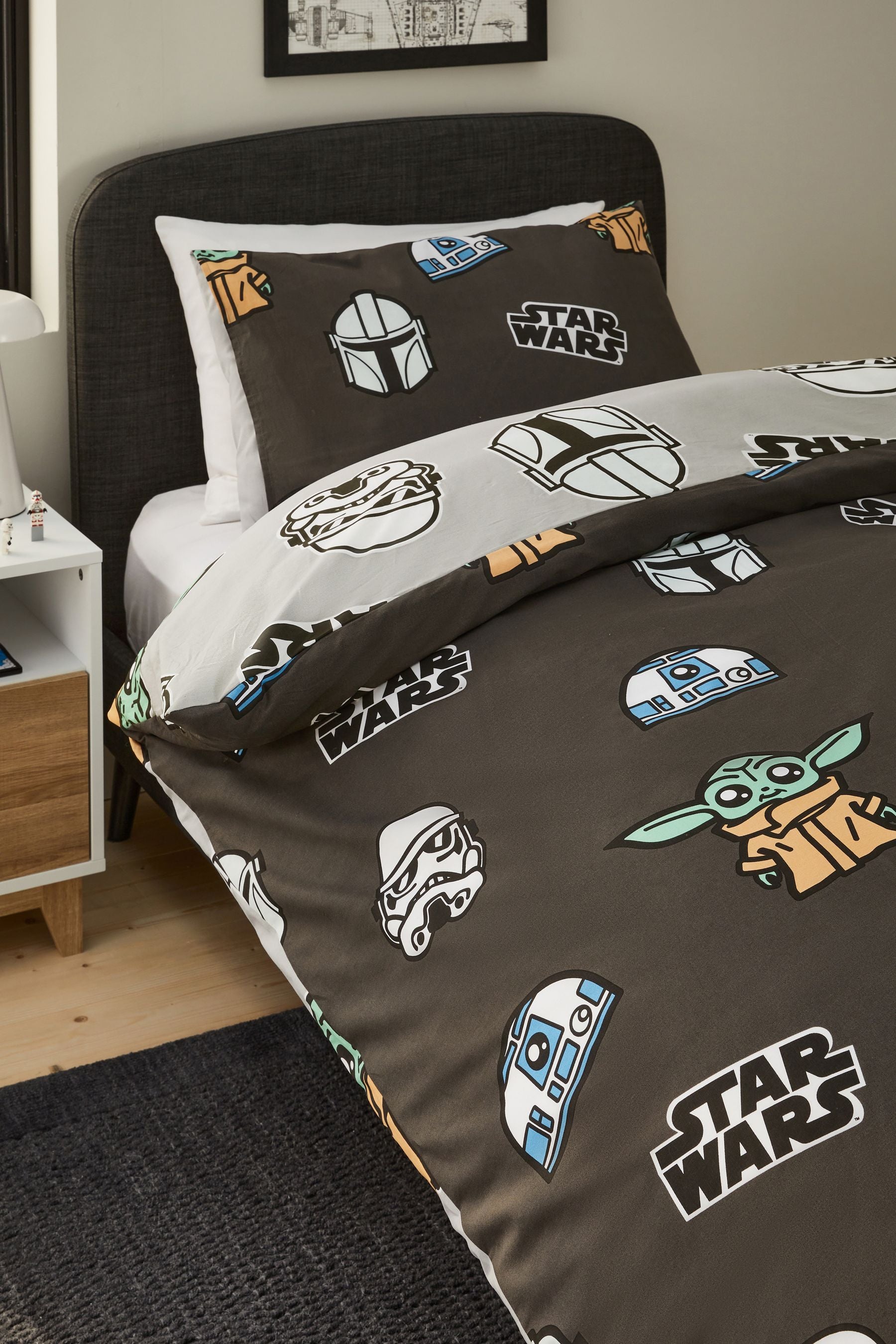 Grey Glow in the Dark Star Wars Grogu 100% Cotton Duvet Cover and Pillowcase Set