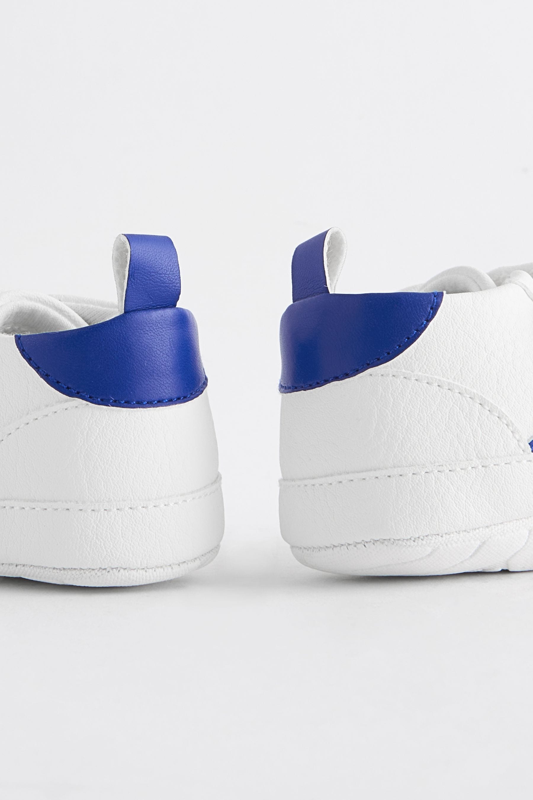 White/Blue Touch Fastening Chevron Baby Trainers (0-24mths)