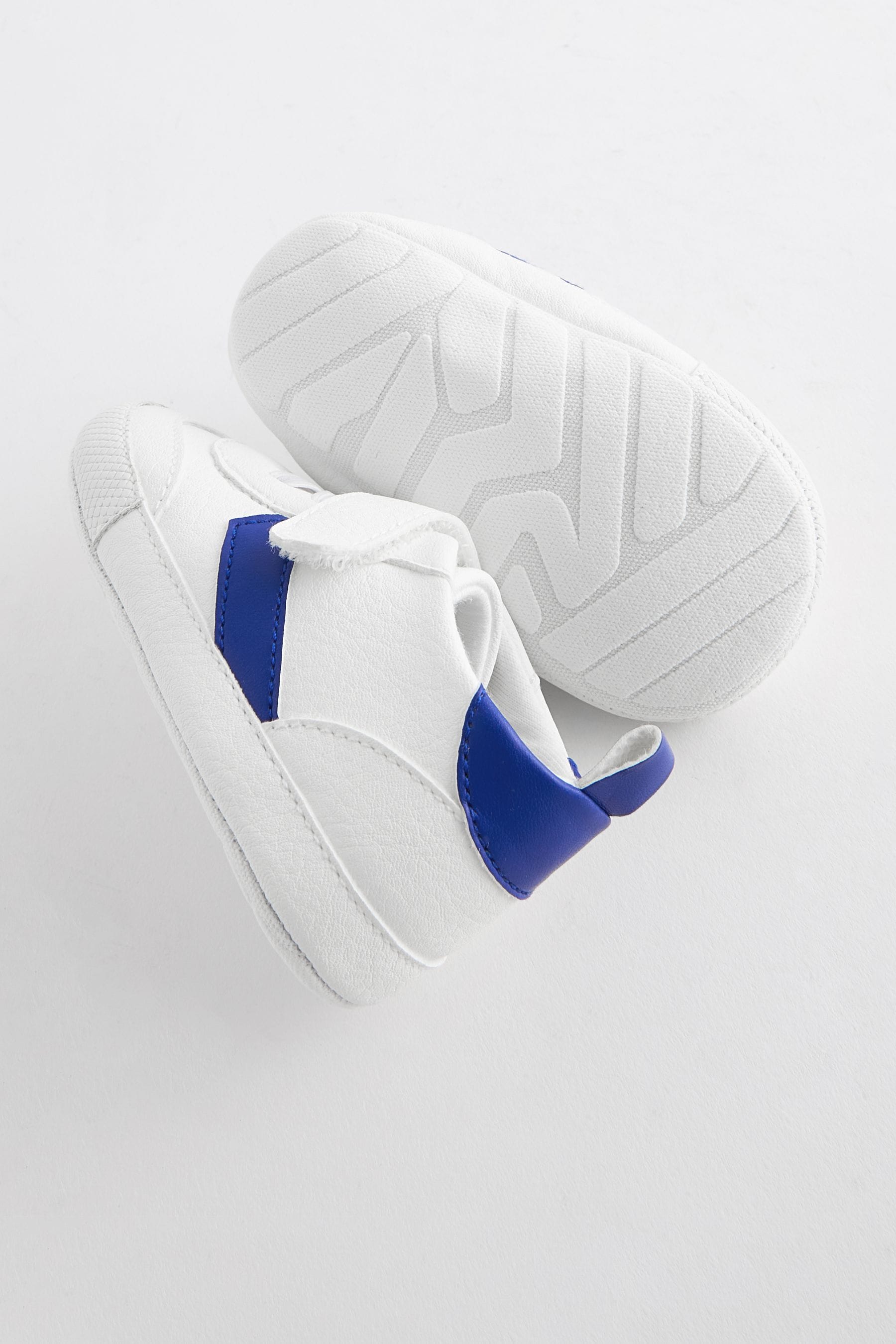 White/Blue Touch Fastening Chevron Baby Trainers (0-24mths)