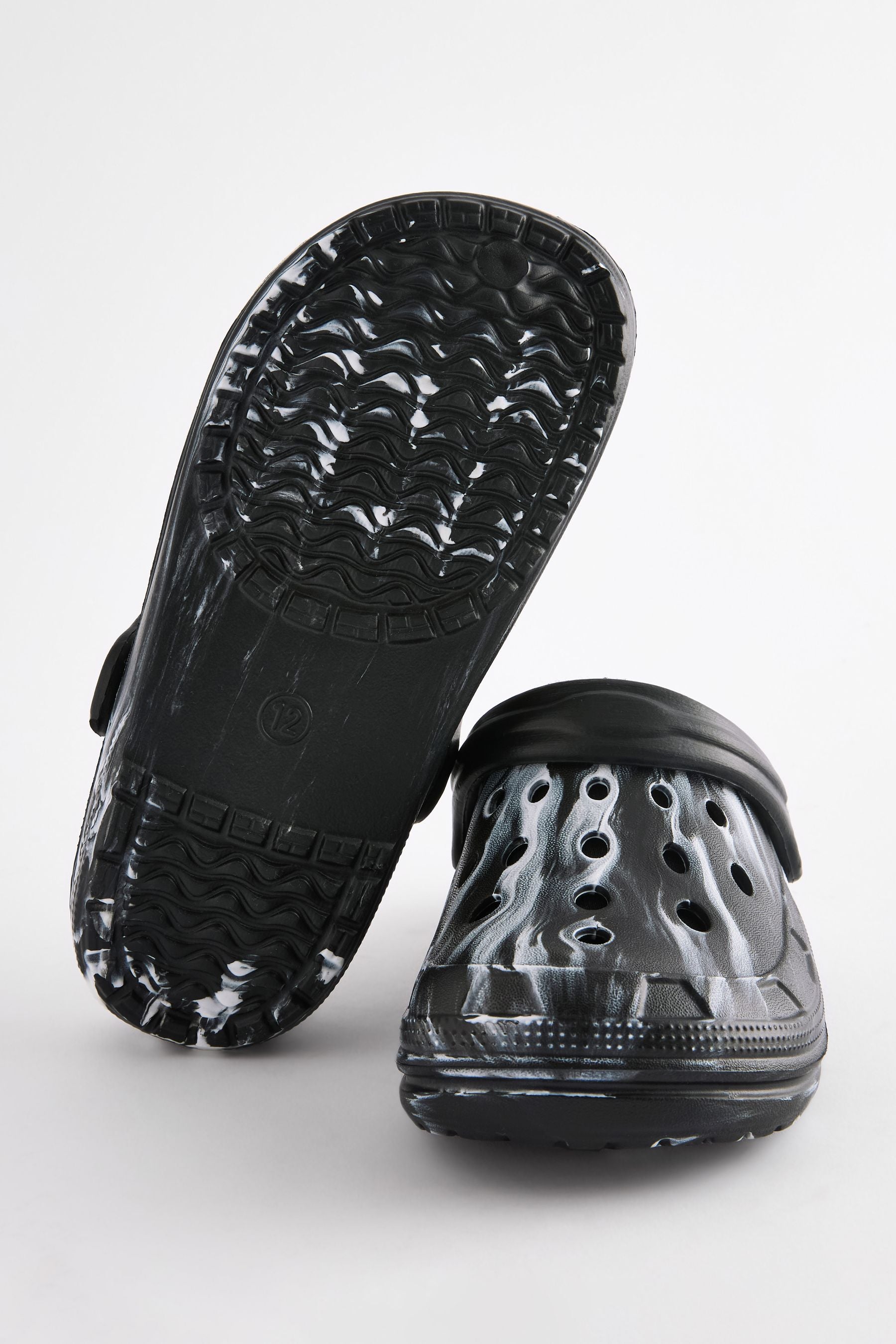 Black/White Slipper Clogs