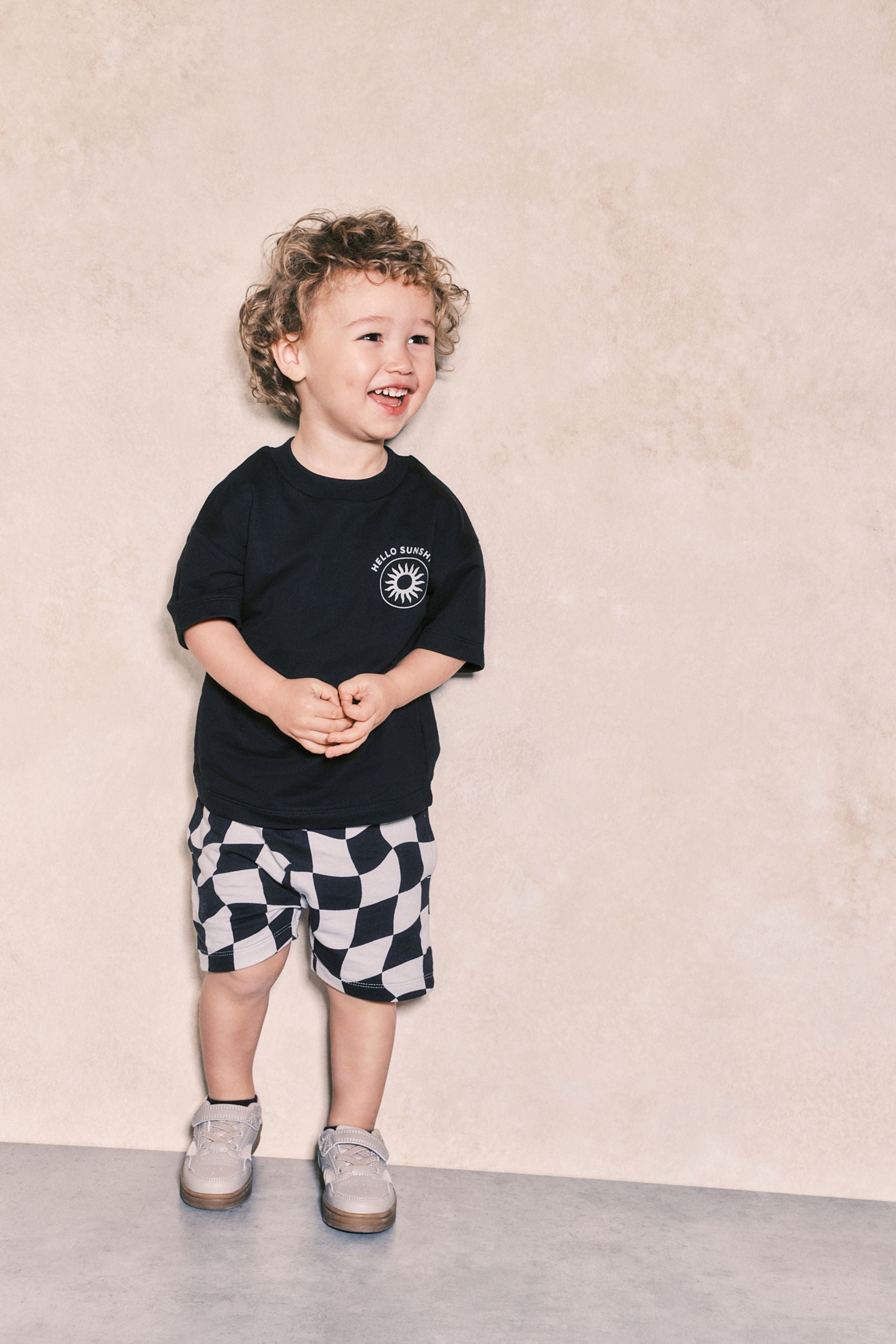 Black T-Shirt And Shorts Set (3mths-7yrs)