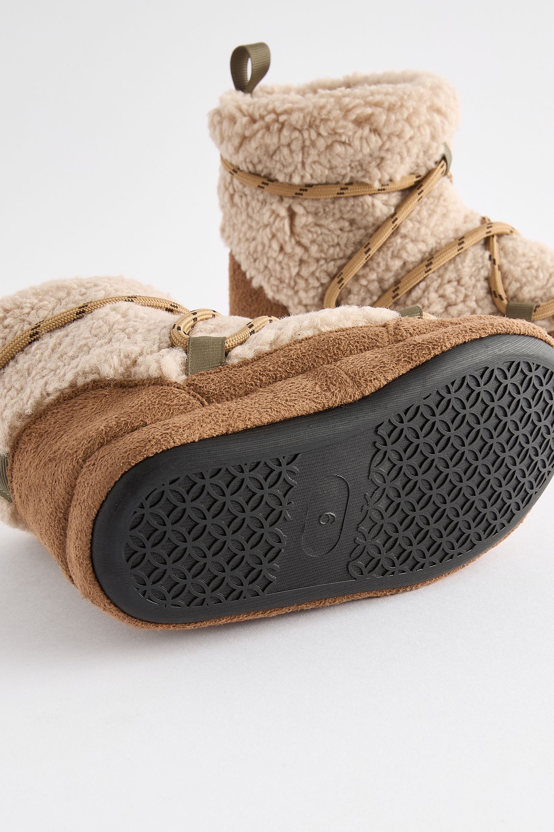 Neutral Borg Slipper Boots