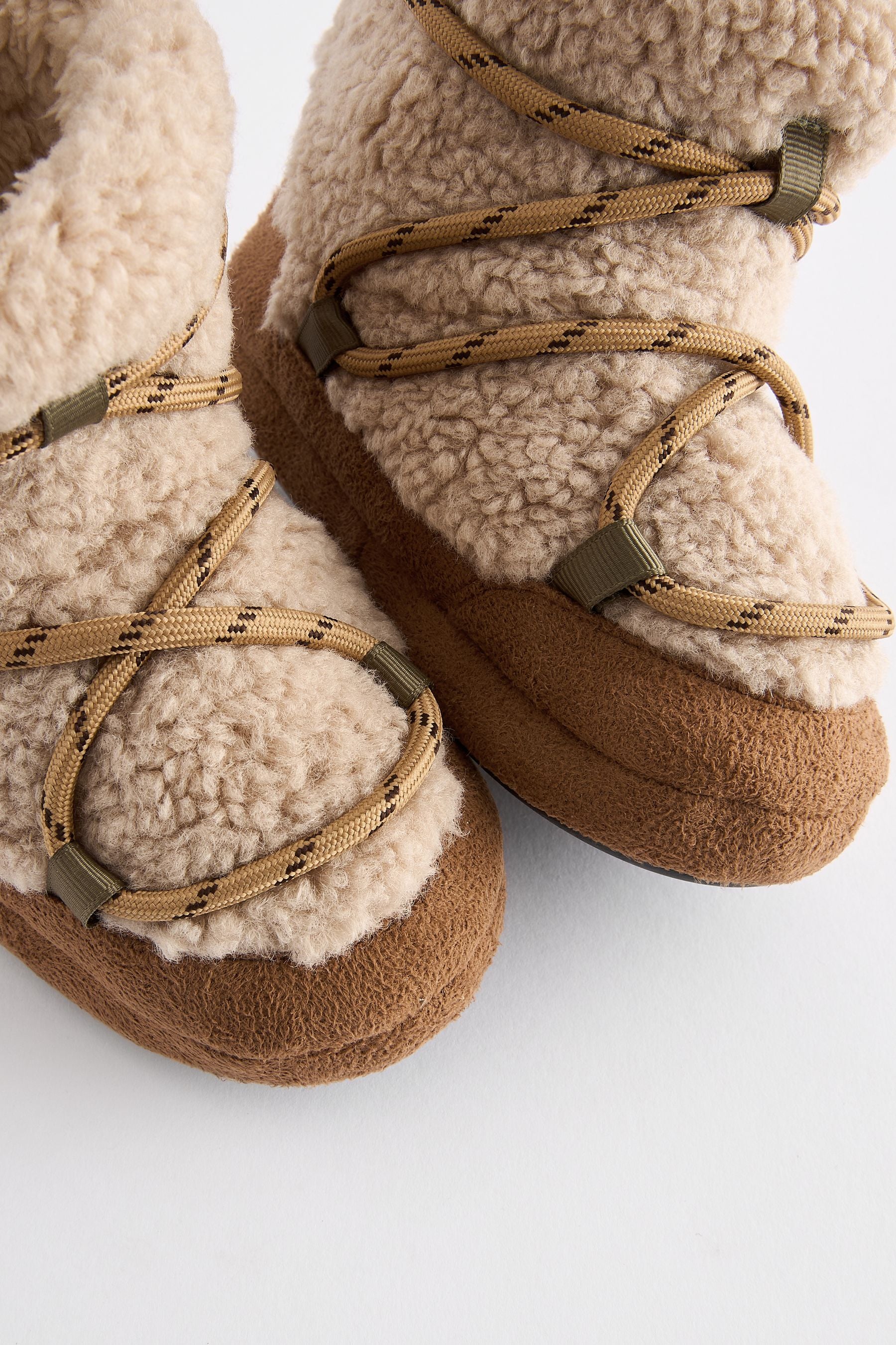 Neutral Borg Slipper Boots