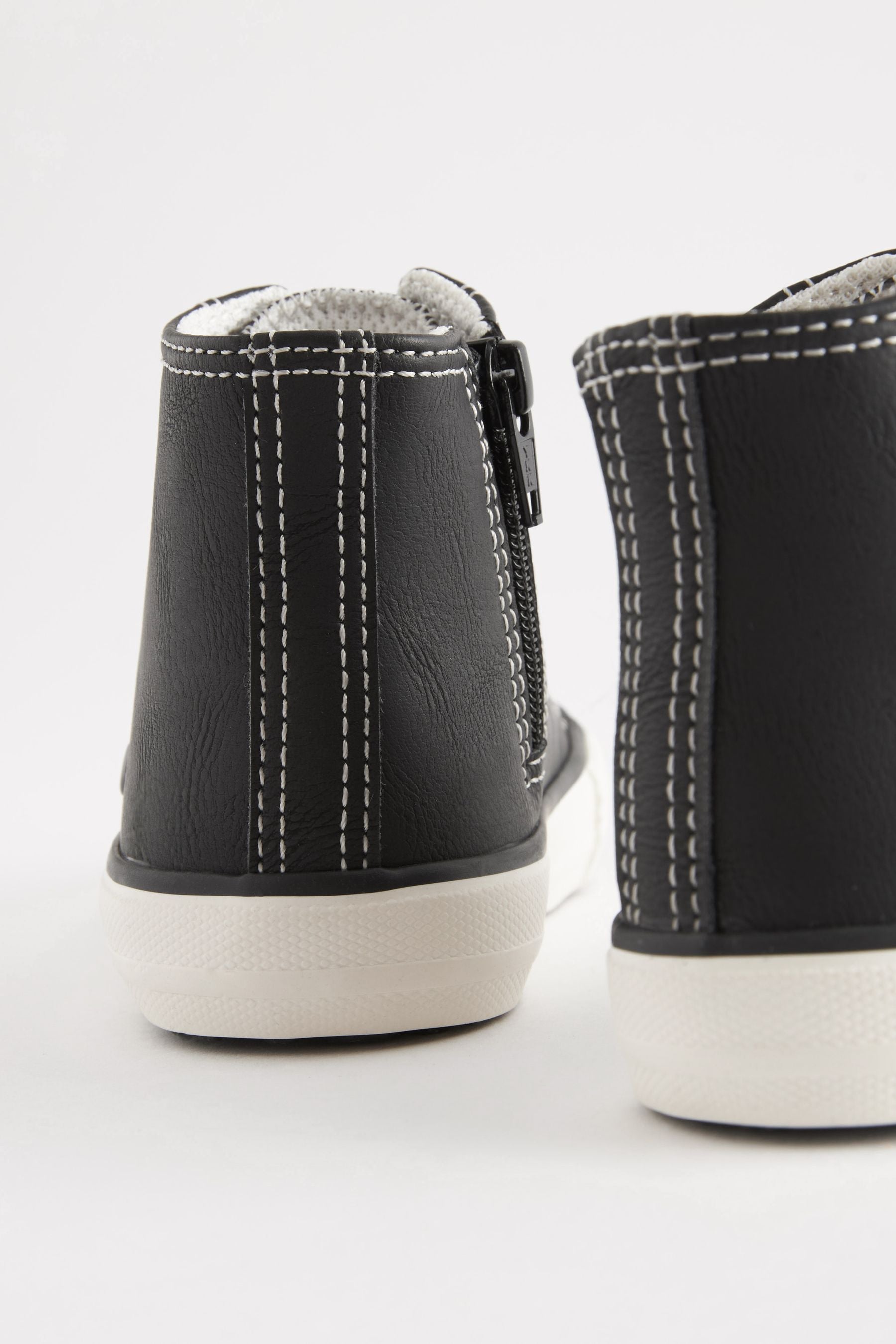 Black Standard Fit (F) High Top Trainers