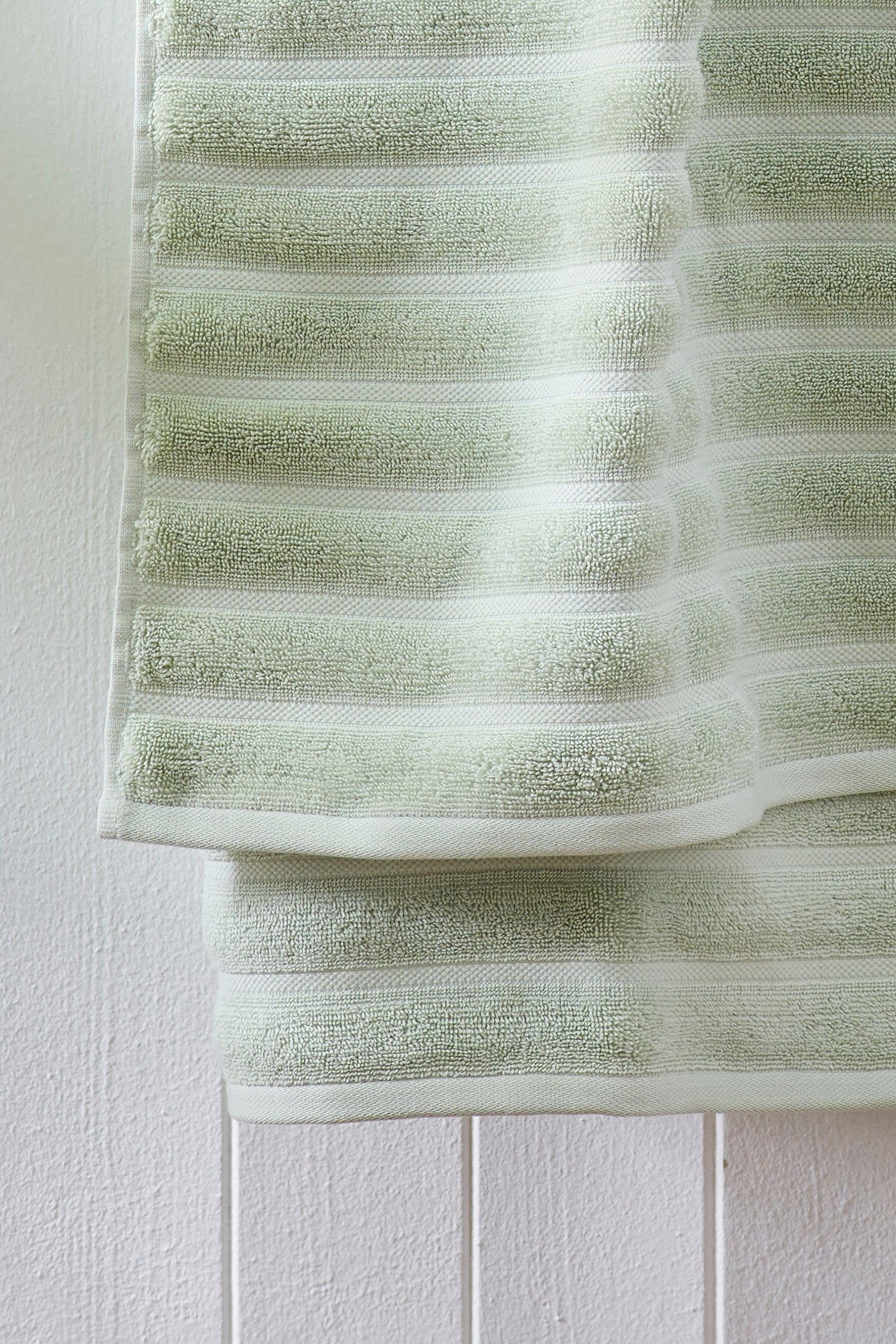 Sage Green Ribbed Towel with 100% Cotton