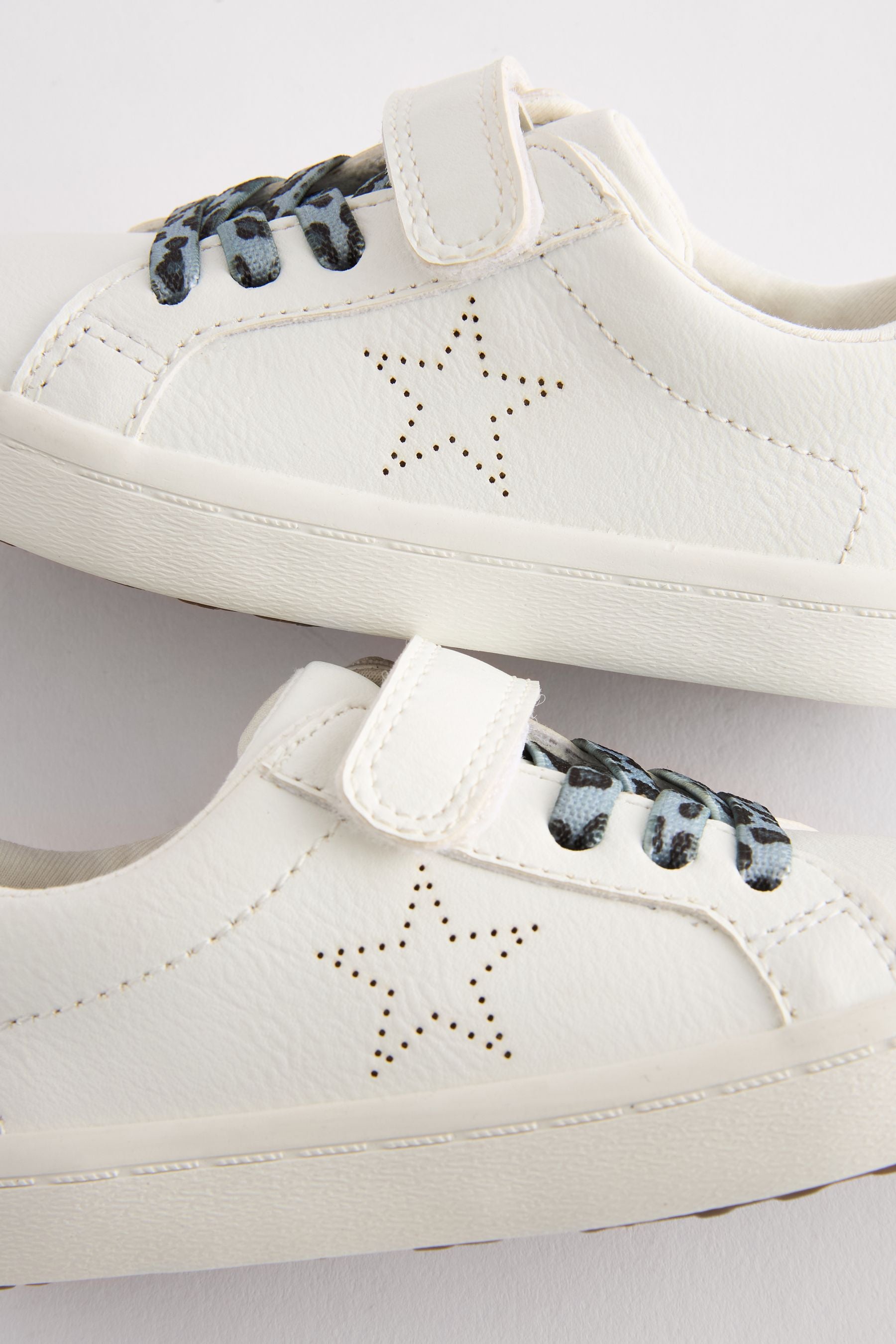 White Wide Fit (G) Elastic Lace Trainers