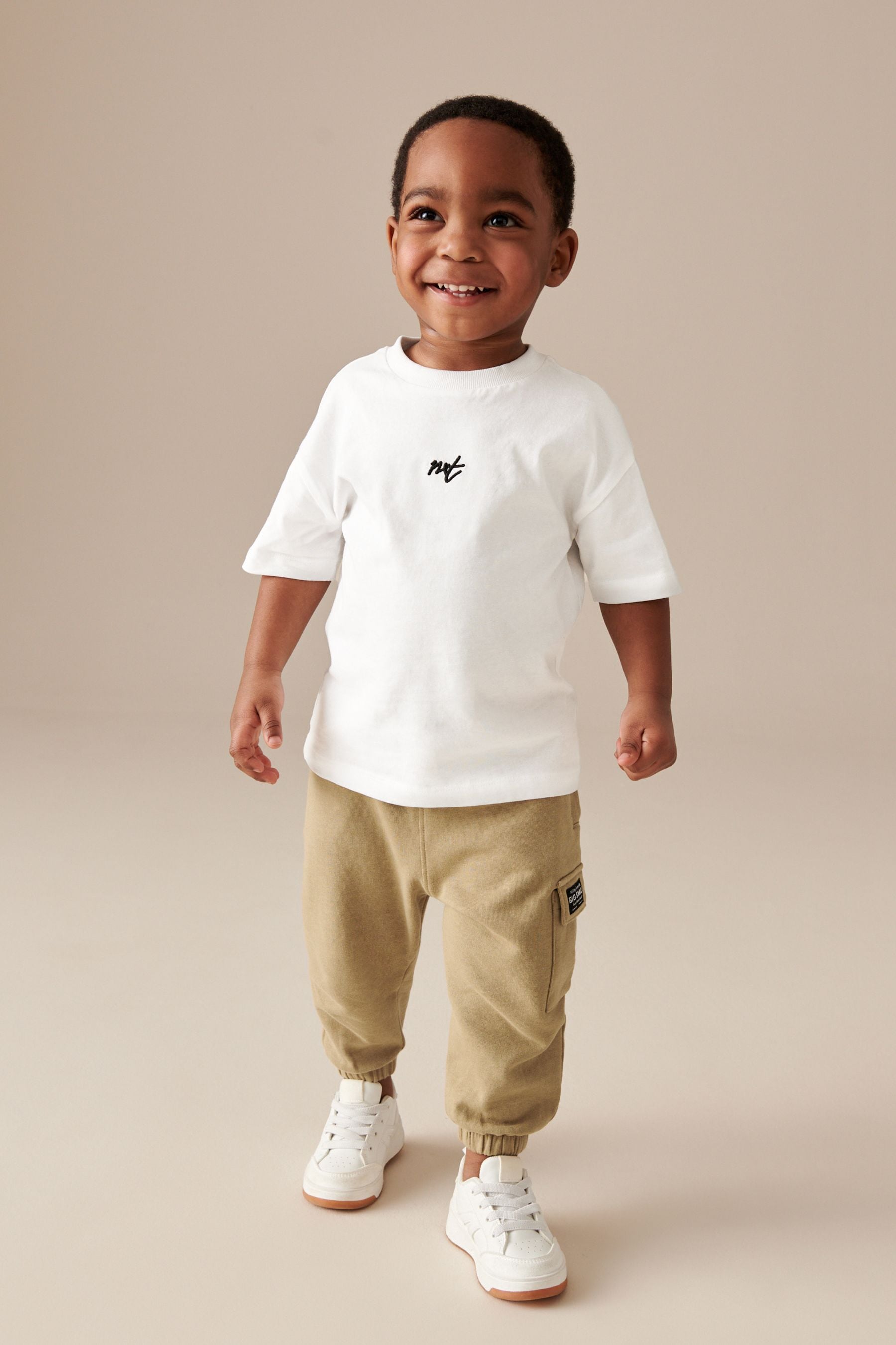 White/Tan Short Sleeve 100% Cotton T-Shirt and Utility Joggers Set (3mths-7yrs)