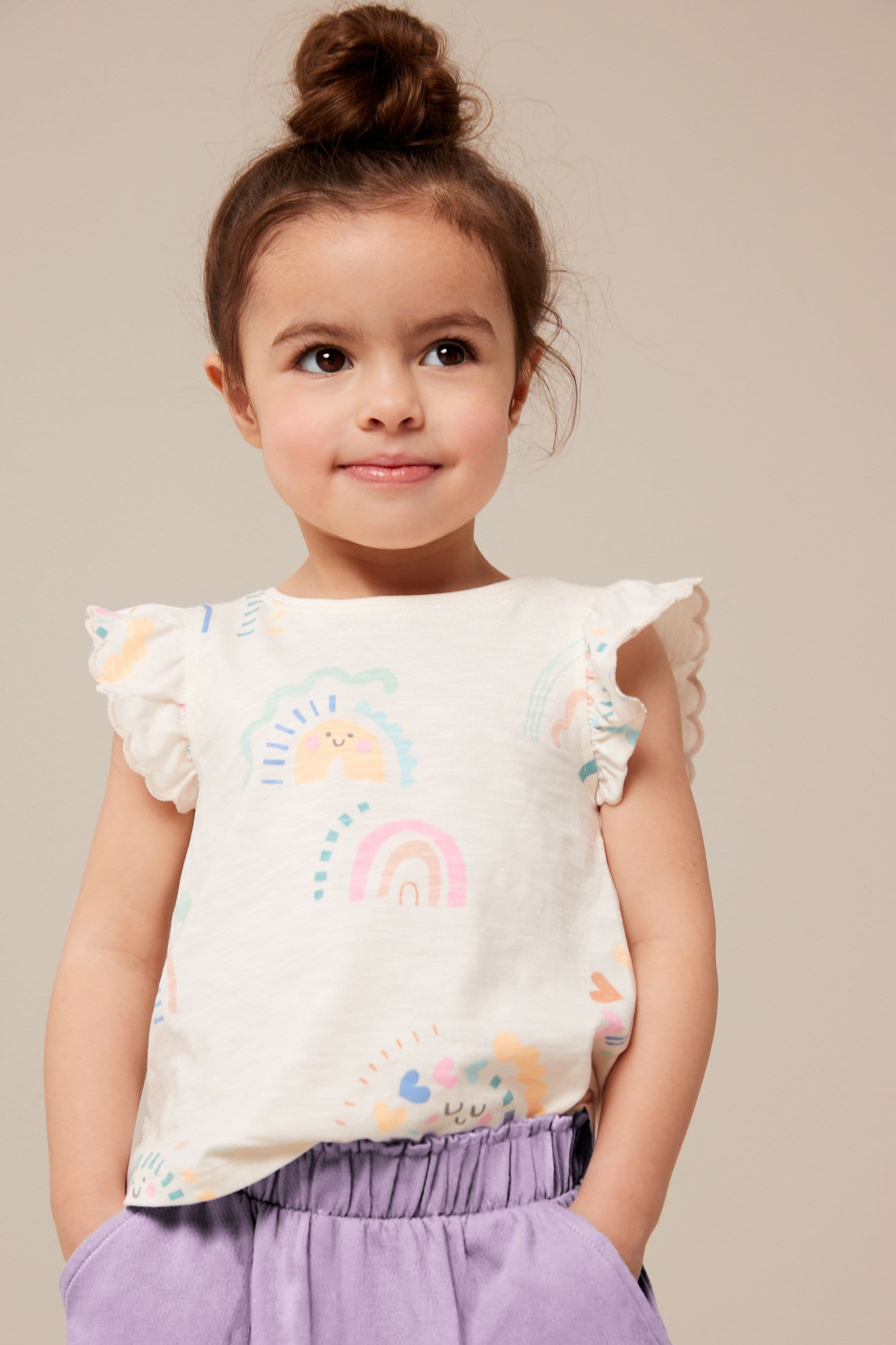 Ecru Rainbow Scallop Vest (3mths-7yrs)