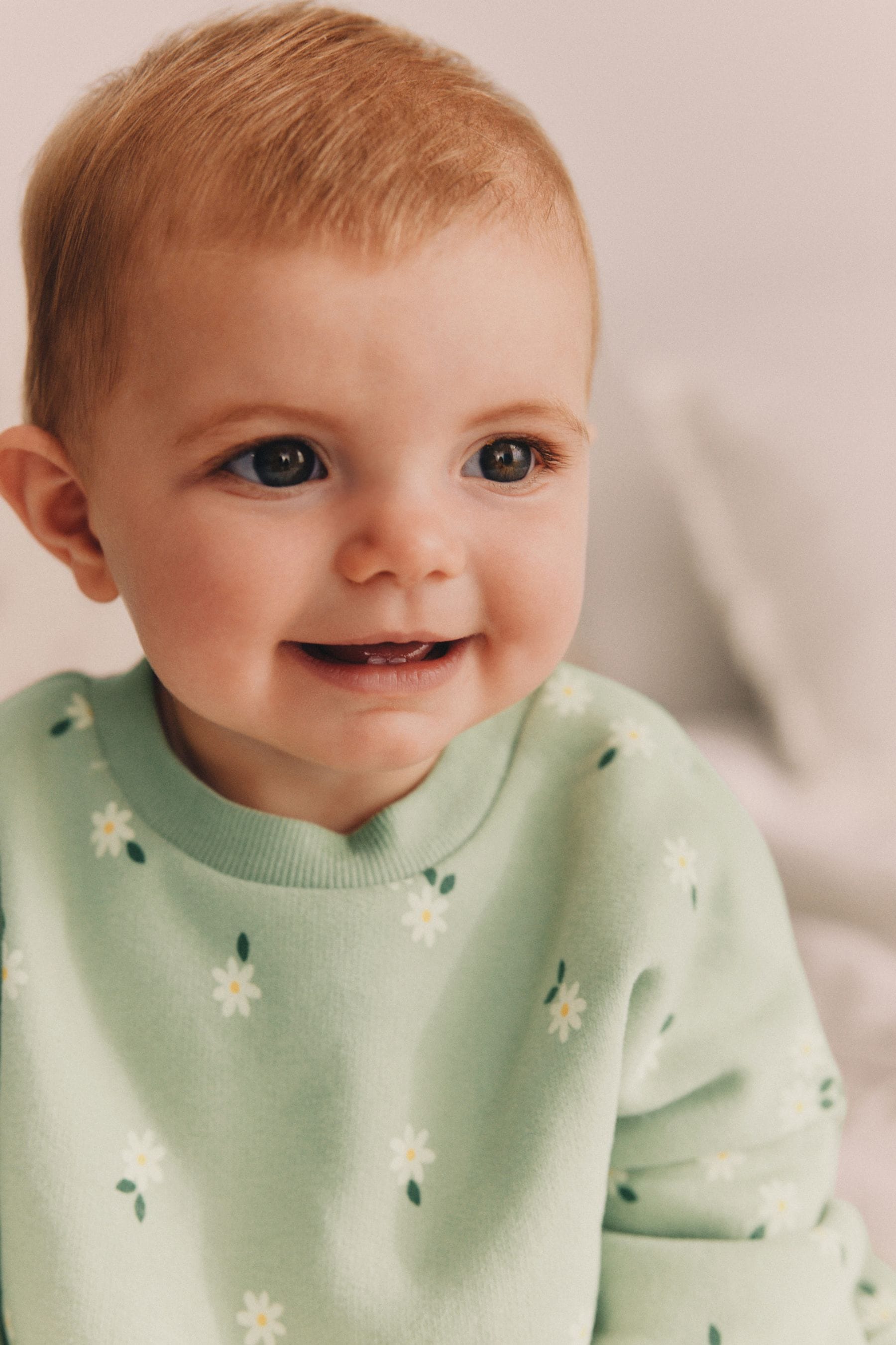 Green Daisy Print Baby Sweat Top And Leggings Set